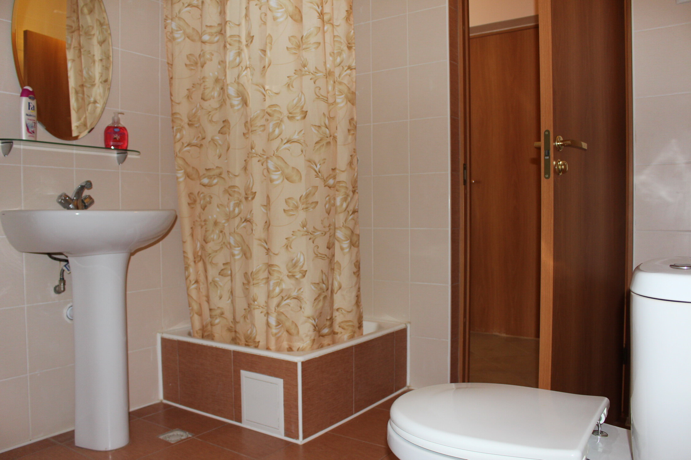 Трехместный номер с балконом