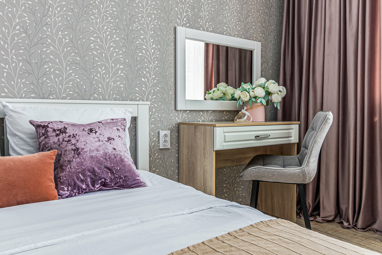 Делюкс Евродвушка на Октябрьской 181/2 с видом на Галерею