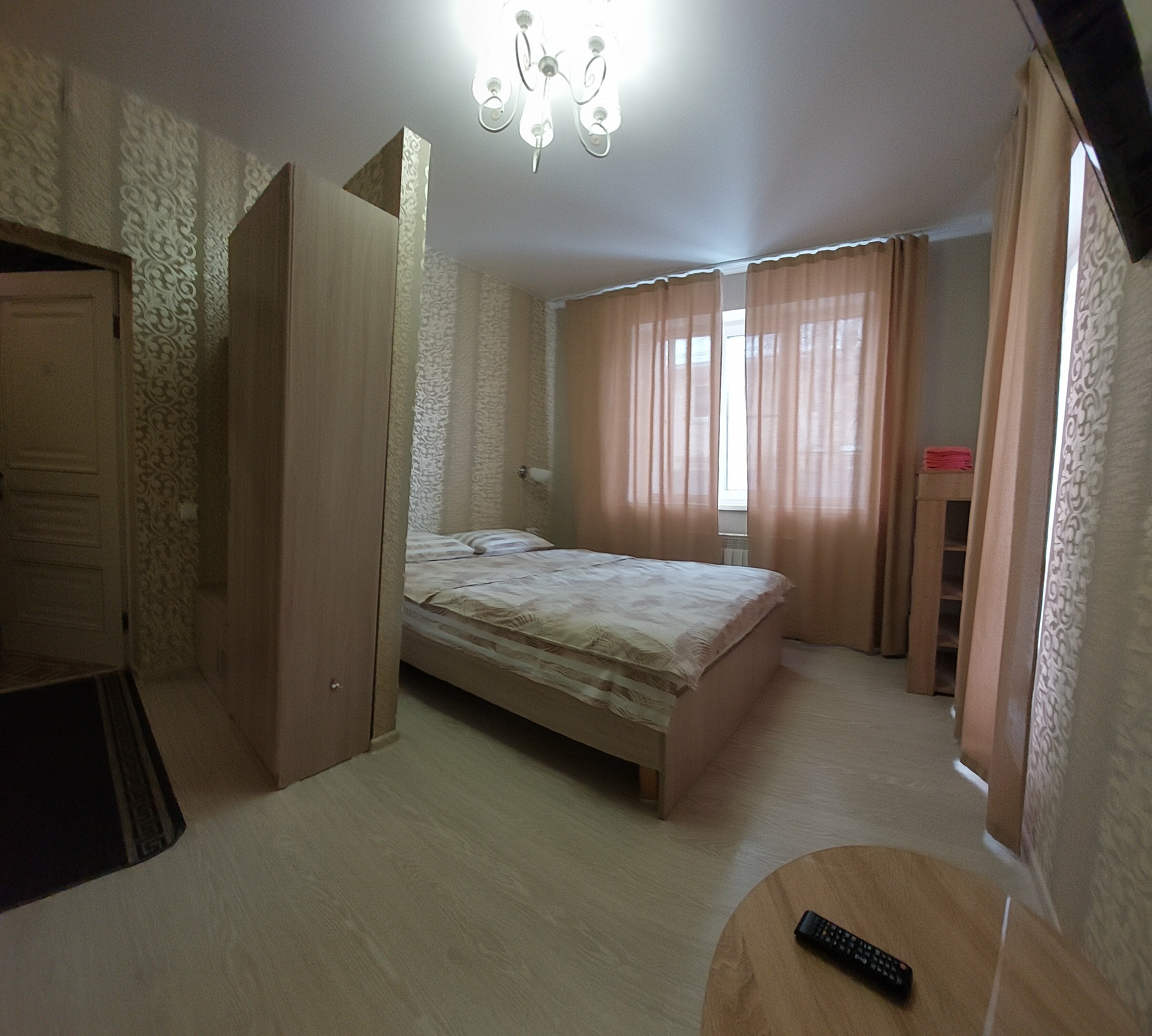 Апартаменты трехкомнатные  100м2 ( 10 человек)