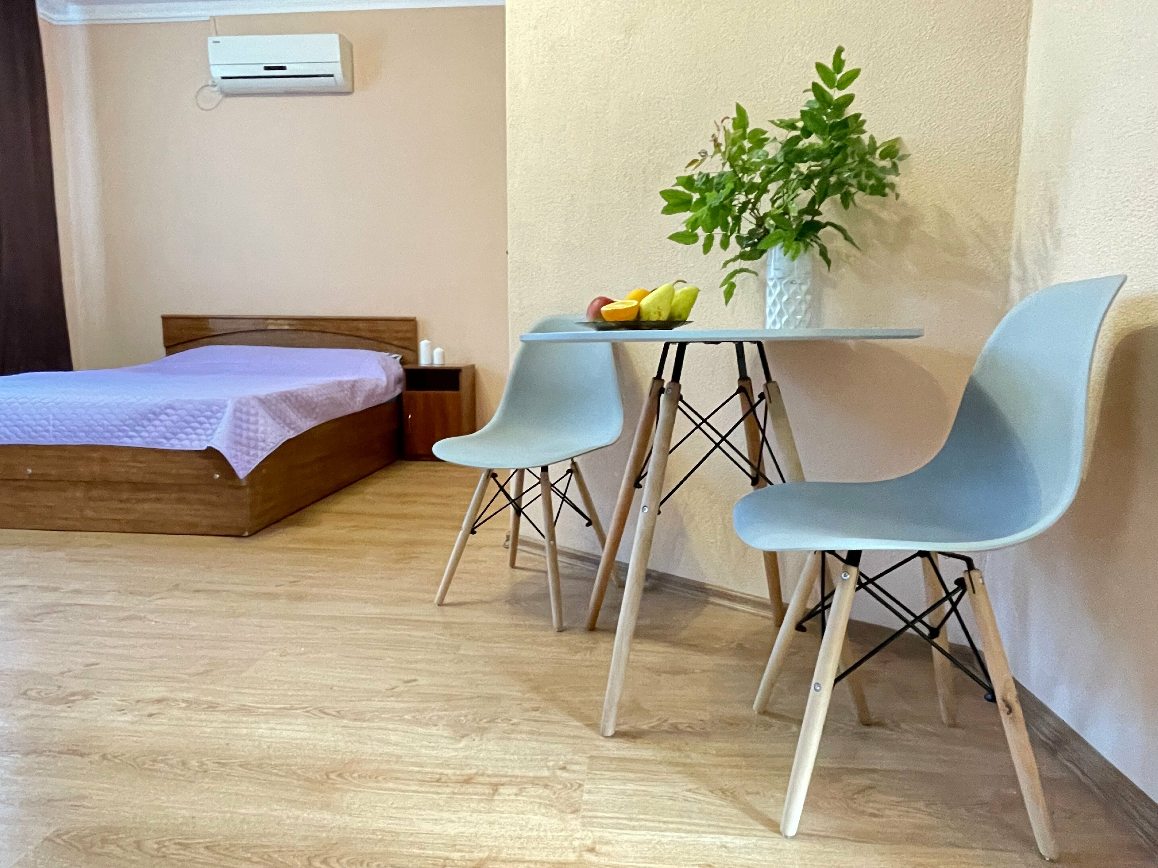 Трехместный номер «Комфорт» с душем