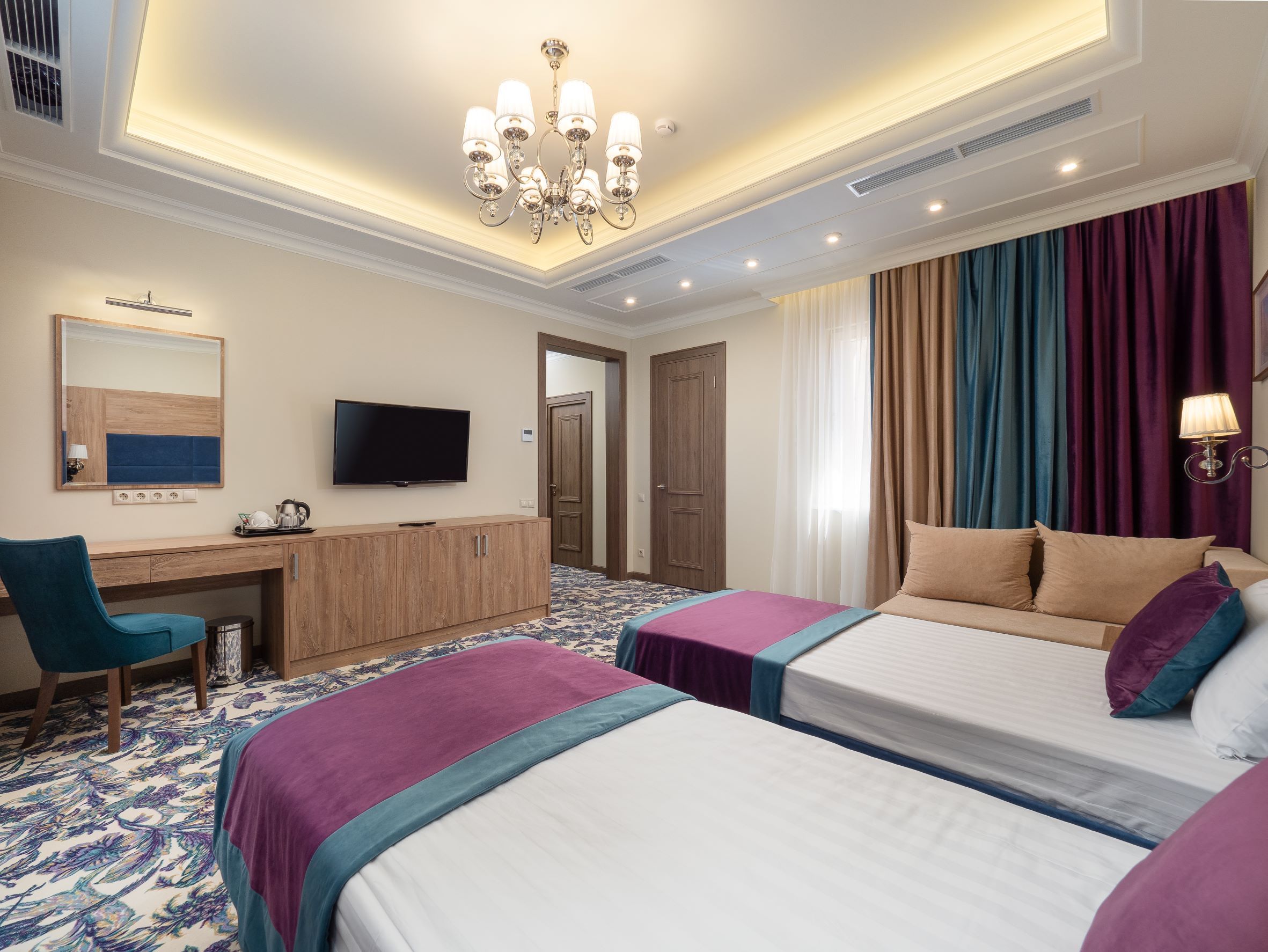 Джуниор Сюит Семейный