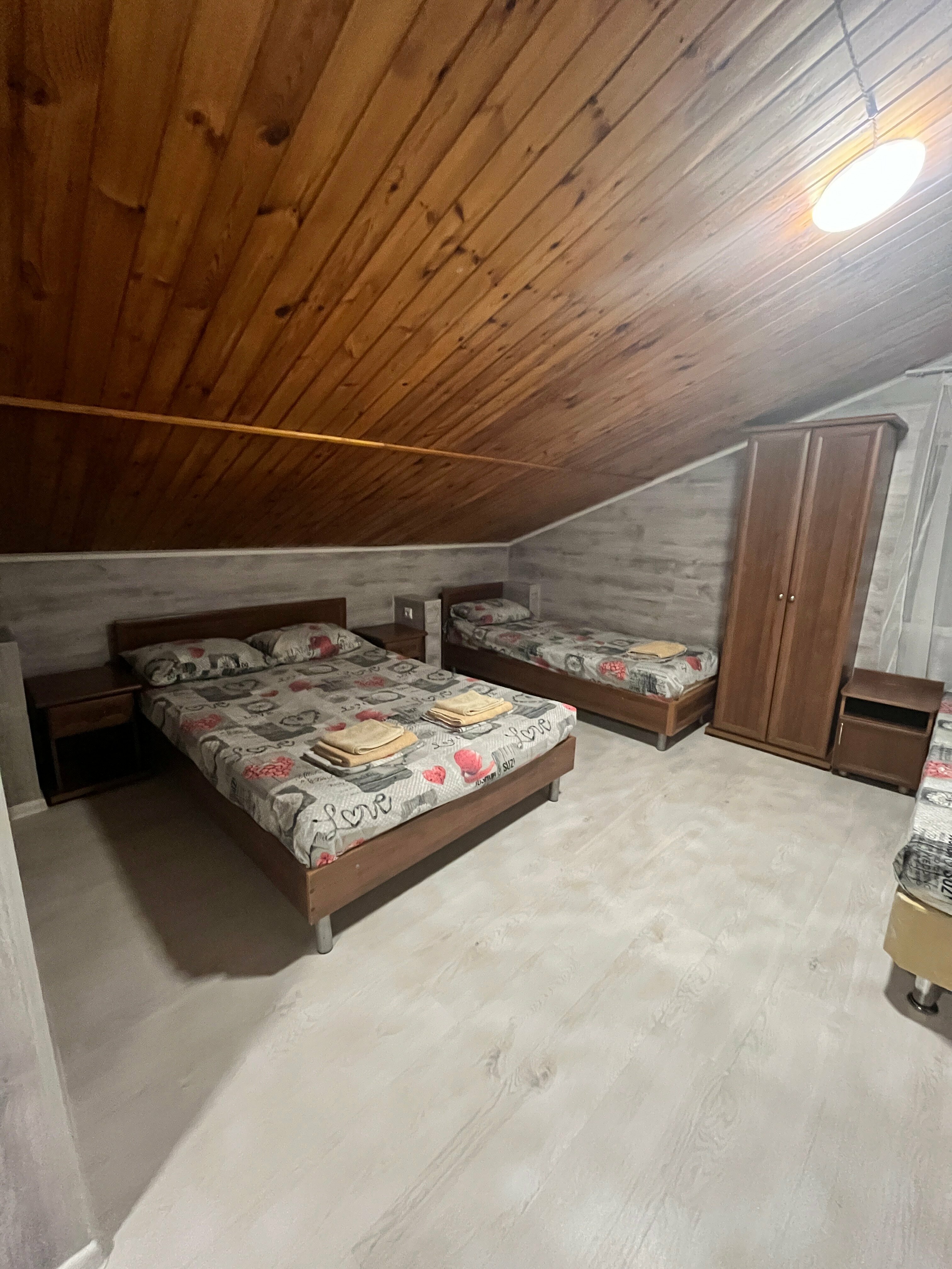 Пятиместный эконом