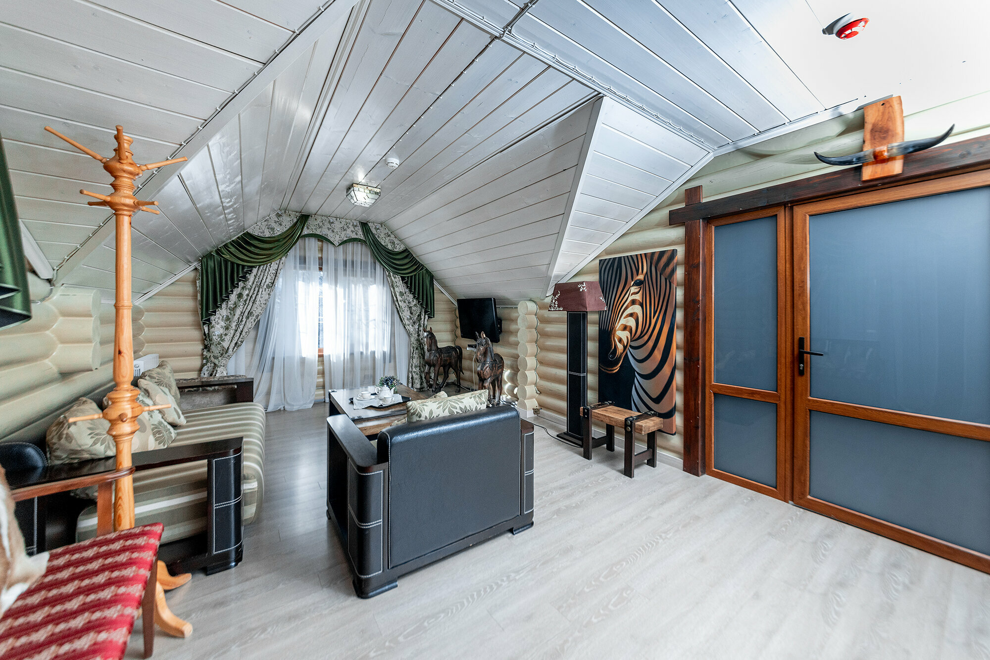 Двухкомнатный ЛЮКС ДОМ №2