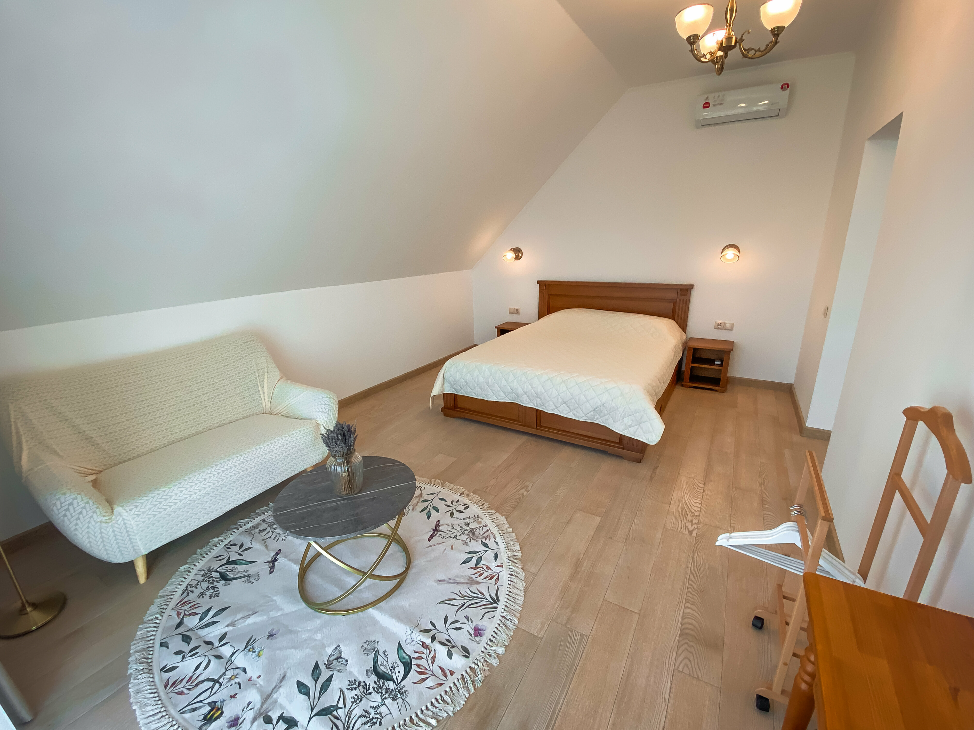 3-комнатные на мансардном этаже с  видом на море