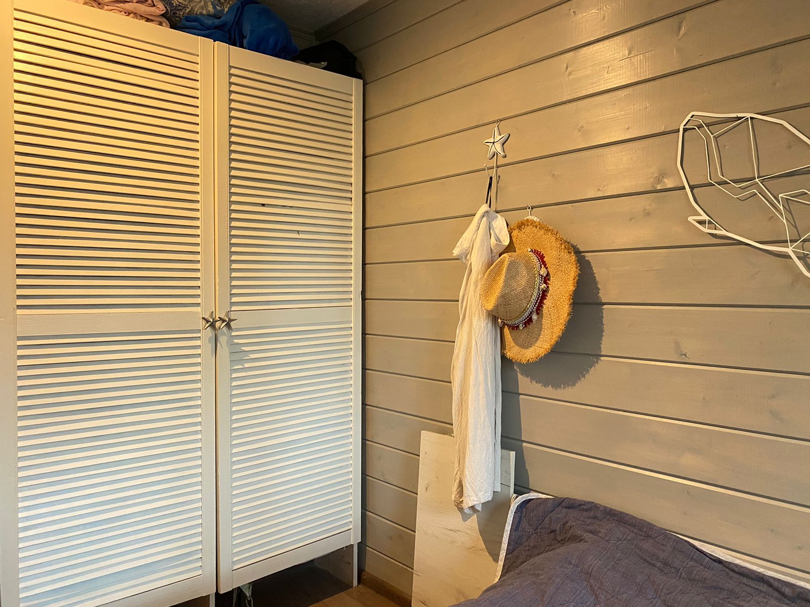 Дом на воде (Хаусбот) с баней и камином