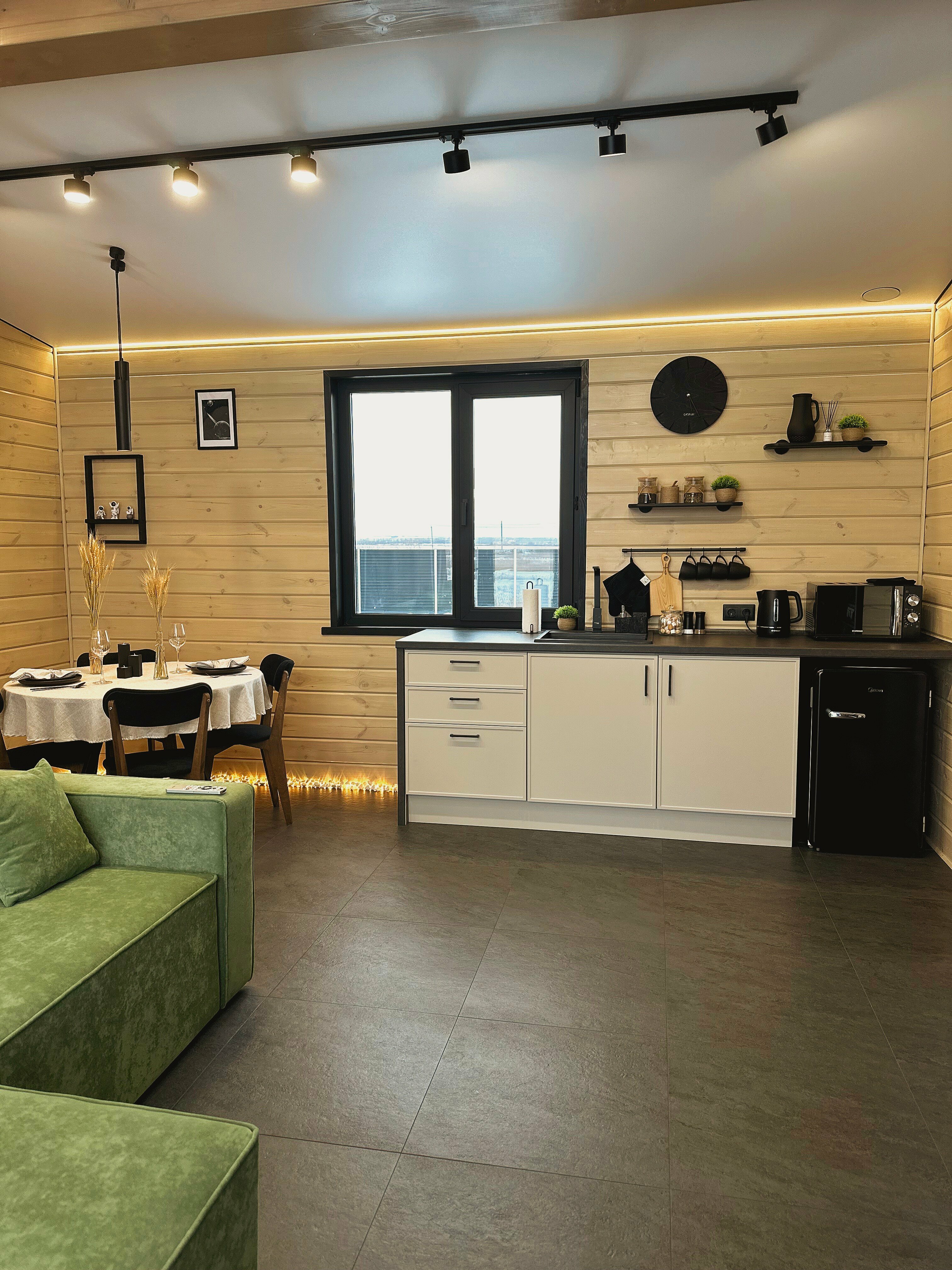 Четырехместный номер с видом на озеро