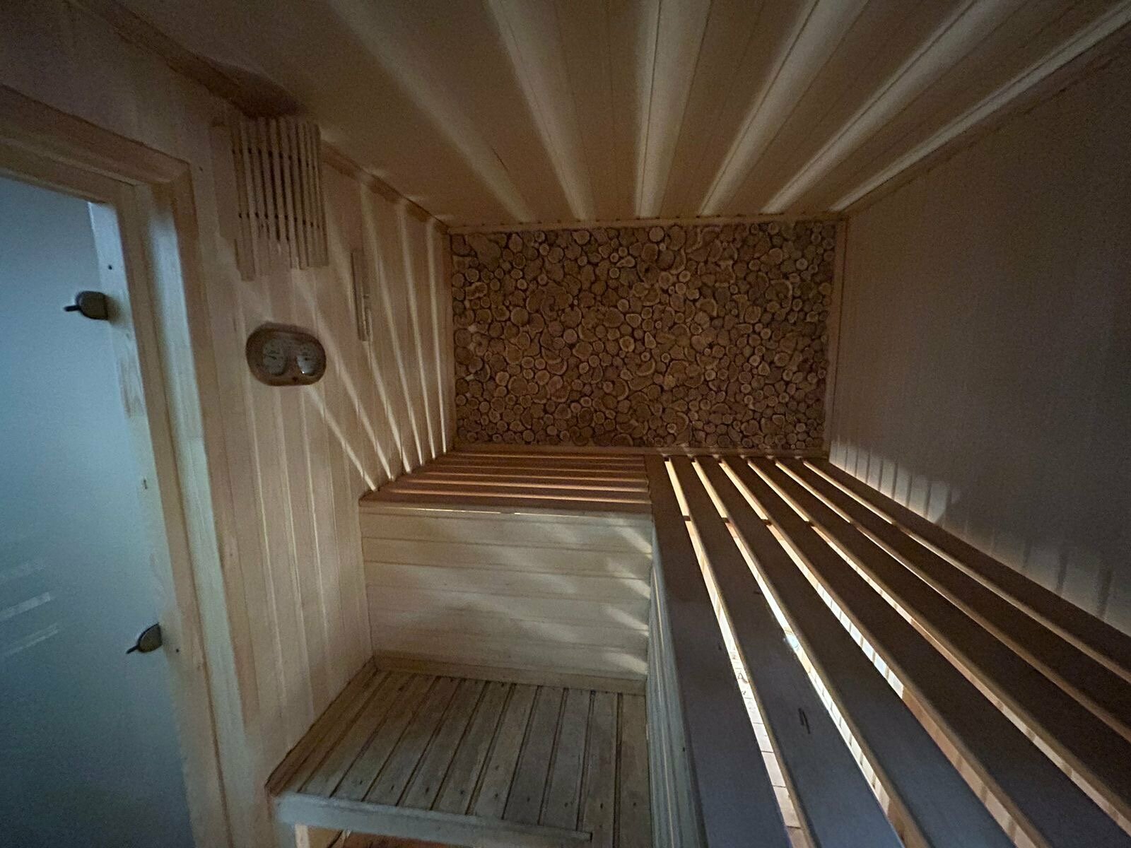 Дом с видом на лес