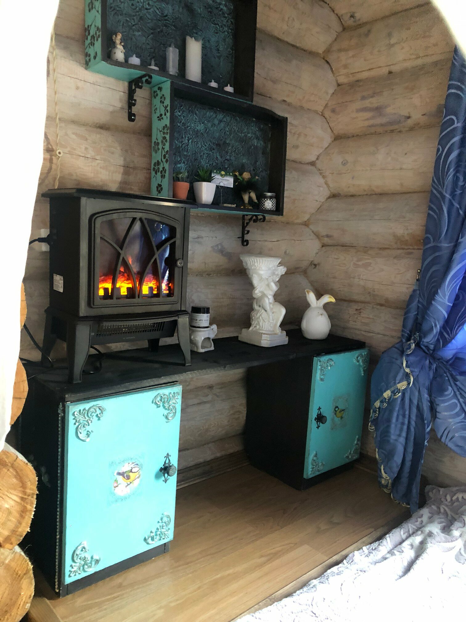 Четырехместный номер с ванной комнатой