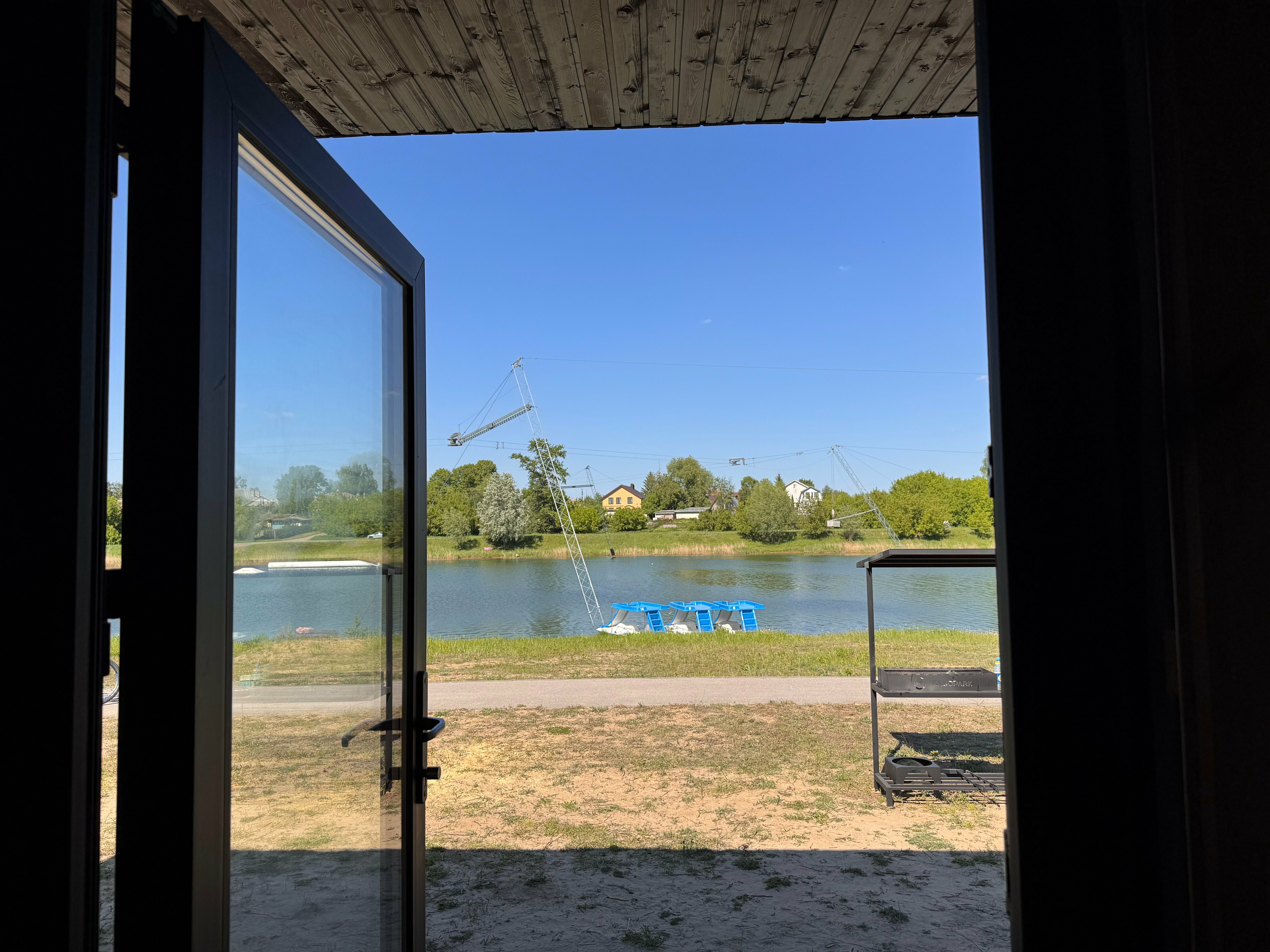 Коттедж с видом на озеро