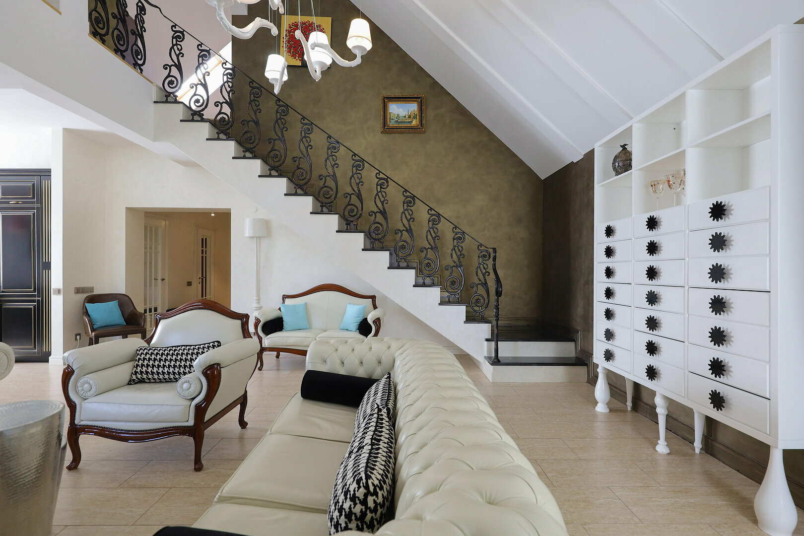 Двухуровневый четырехместный номер