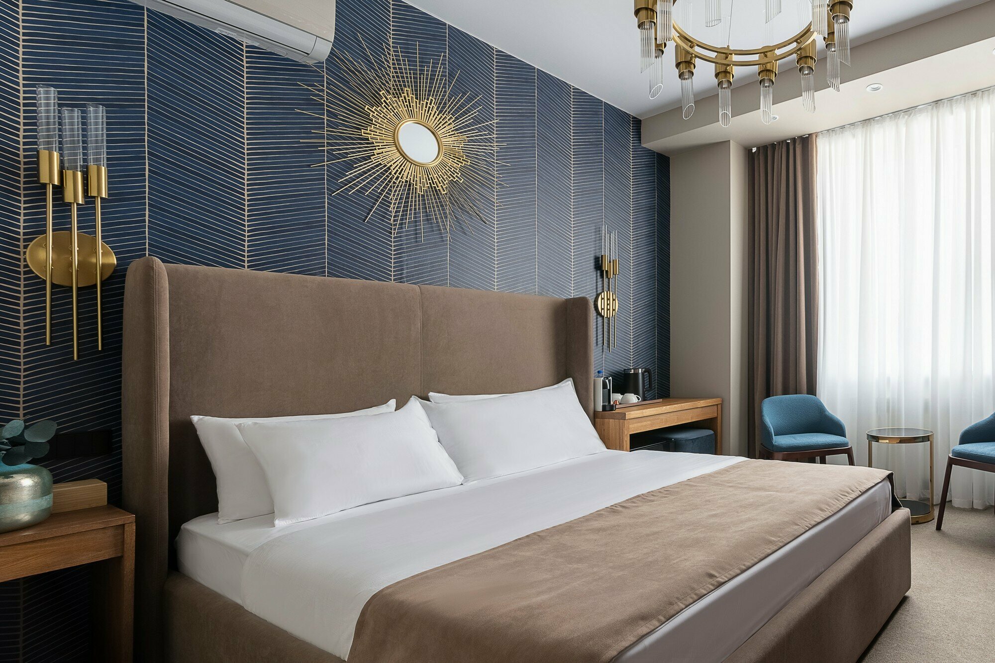 Улучшенный с видом на город