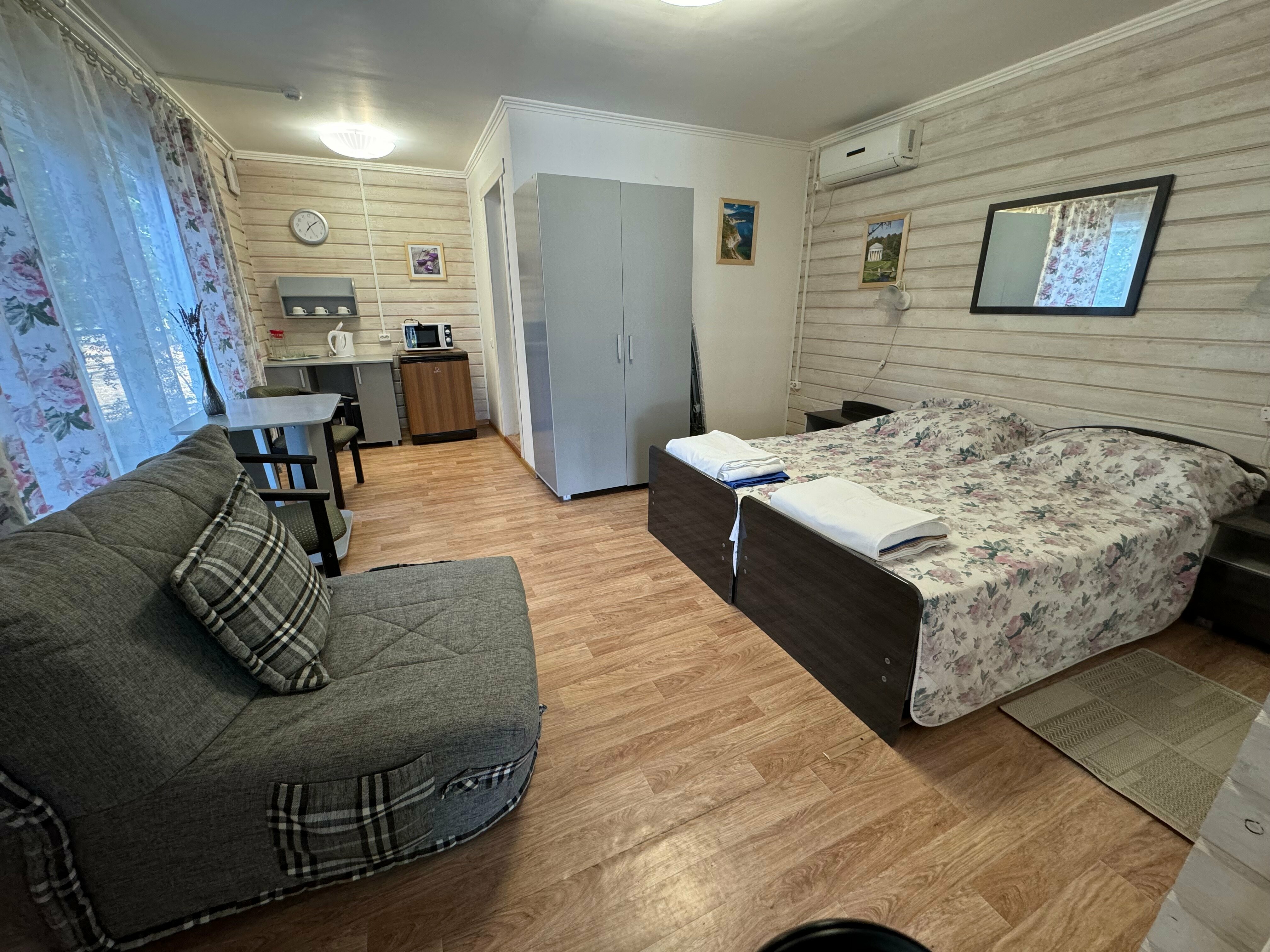 Улучшенный двухместный номер с 2 отдельными кроватями