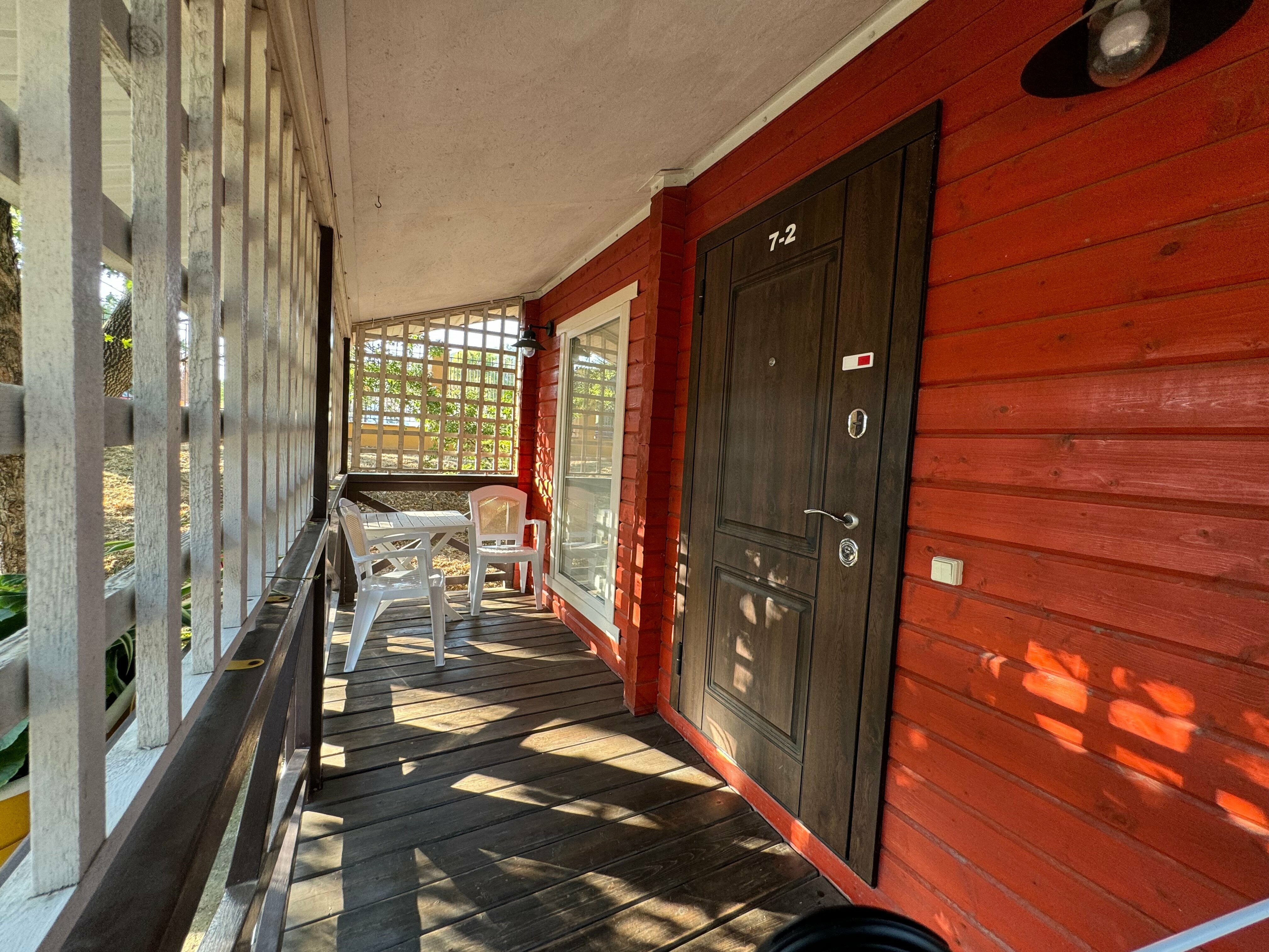 Улучшенный двухместный номер с 2 отдельными кроватями