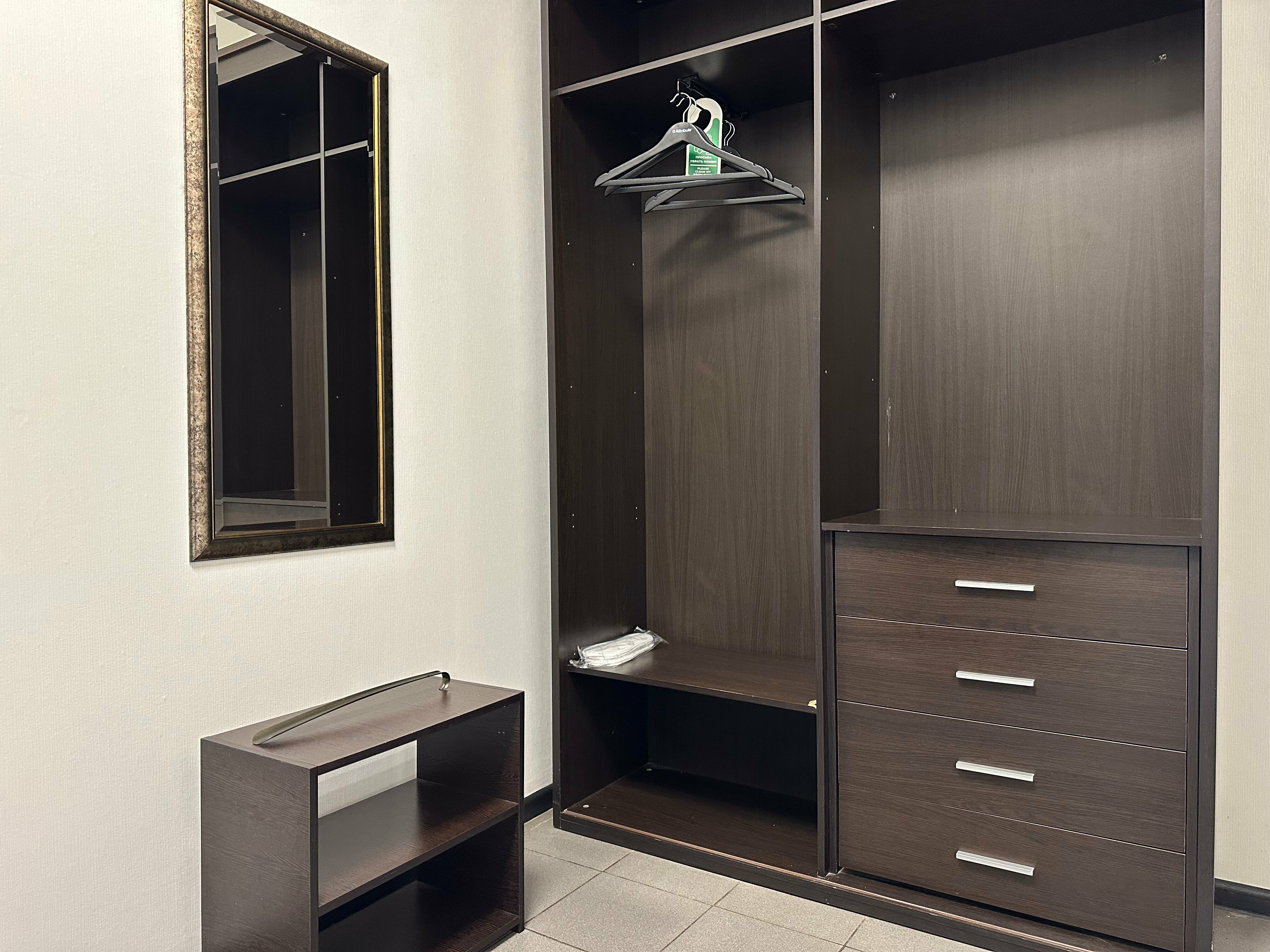 Улучшенный двухместный номер с 2 отдельными кроватями