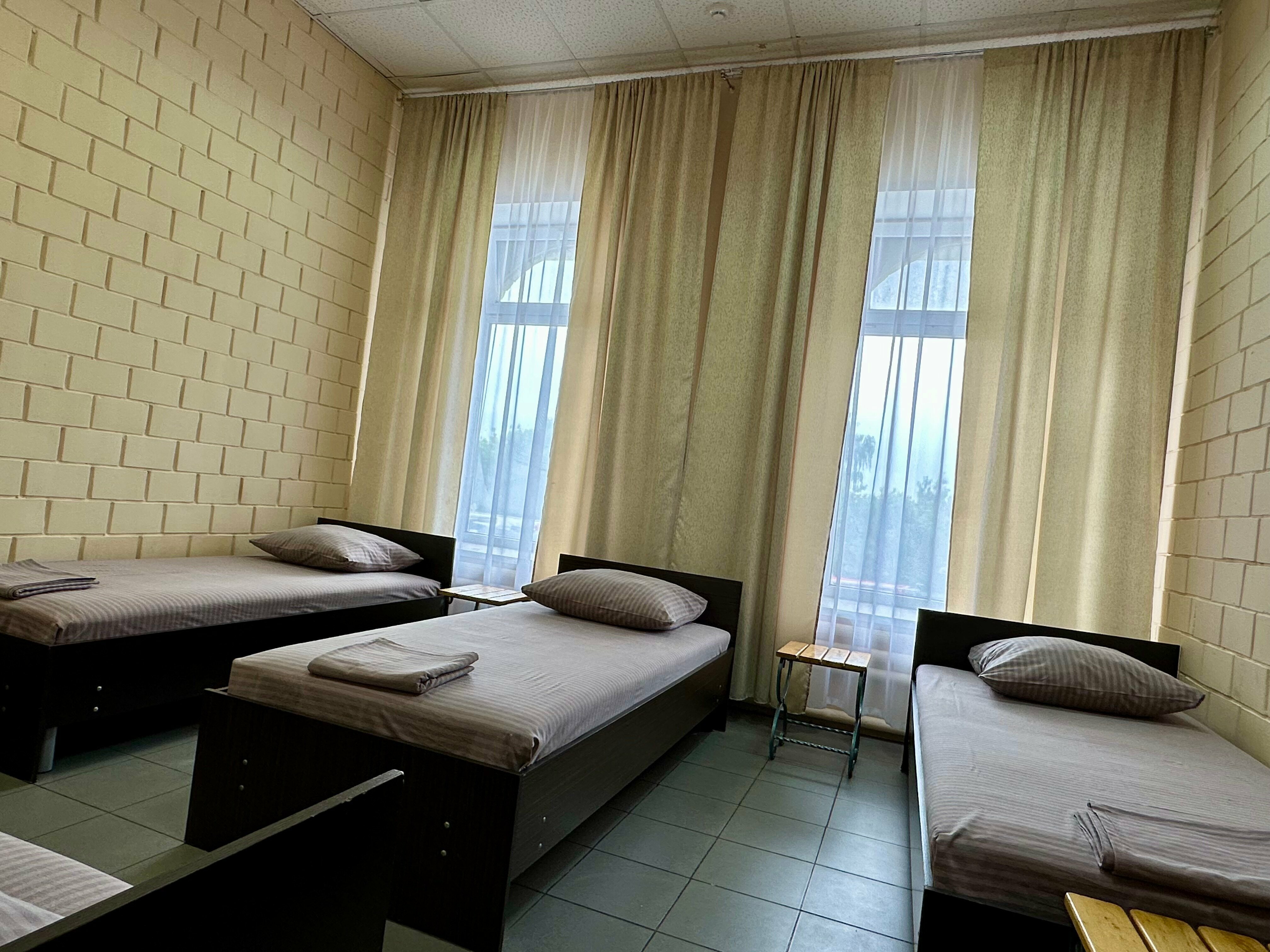 Четырехместный номер эконом-класса