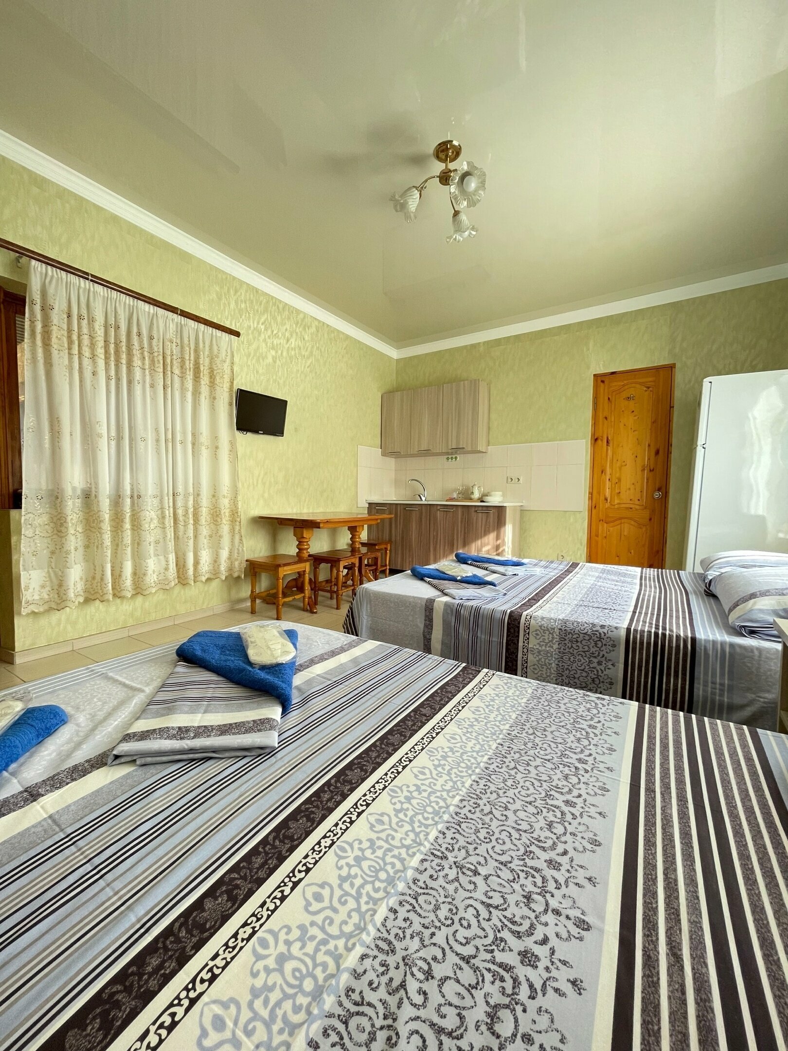 Номер-студия с видом на бассейн