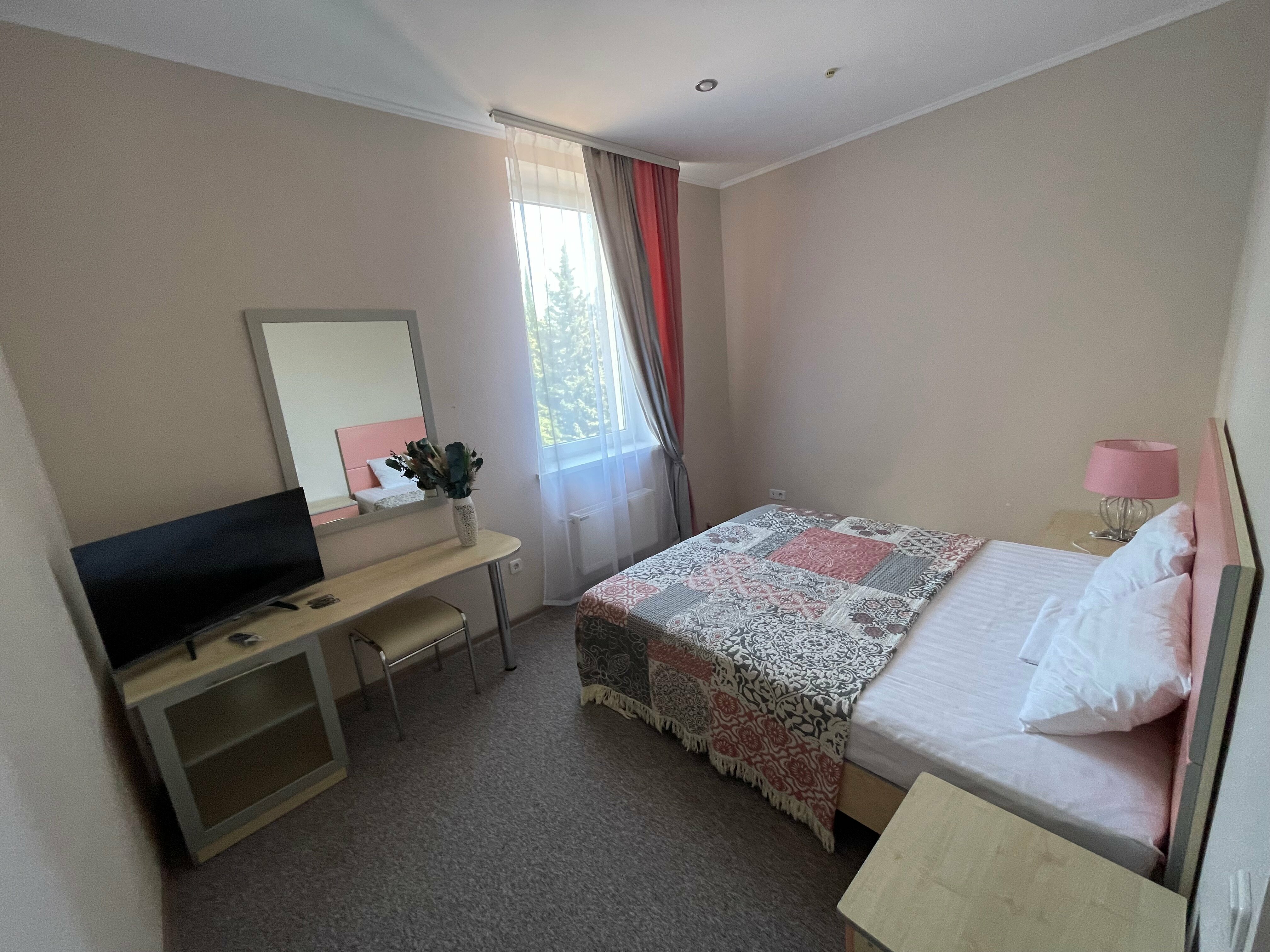 Номер-студия Делюкс с кроватью размера «queen-size»