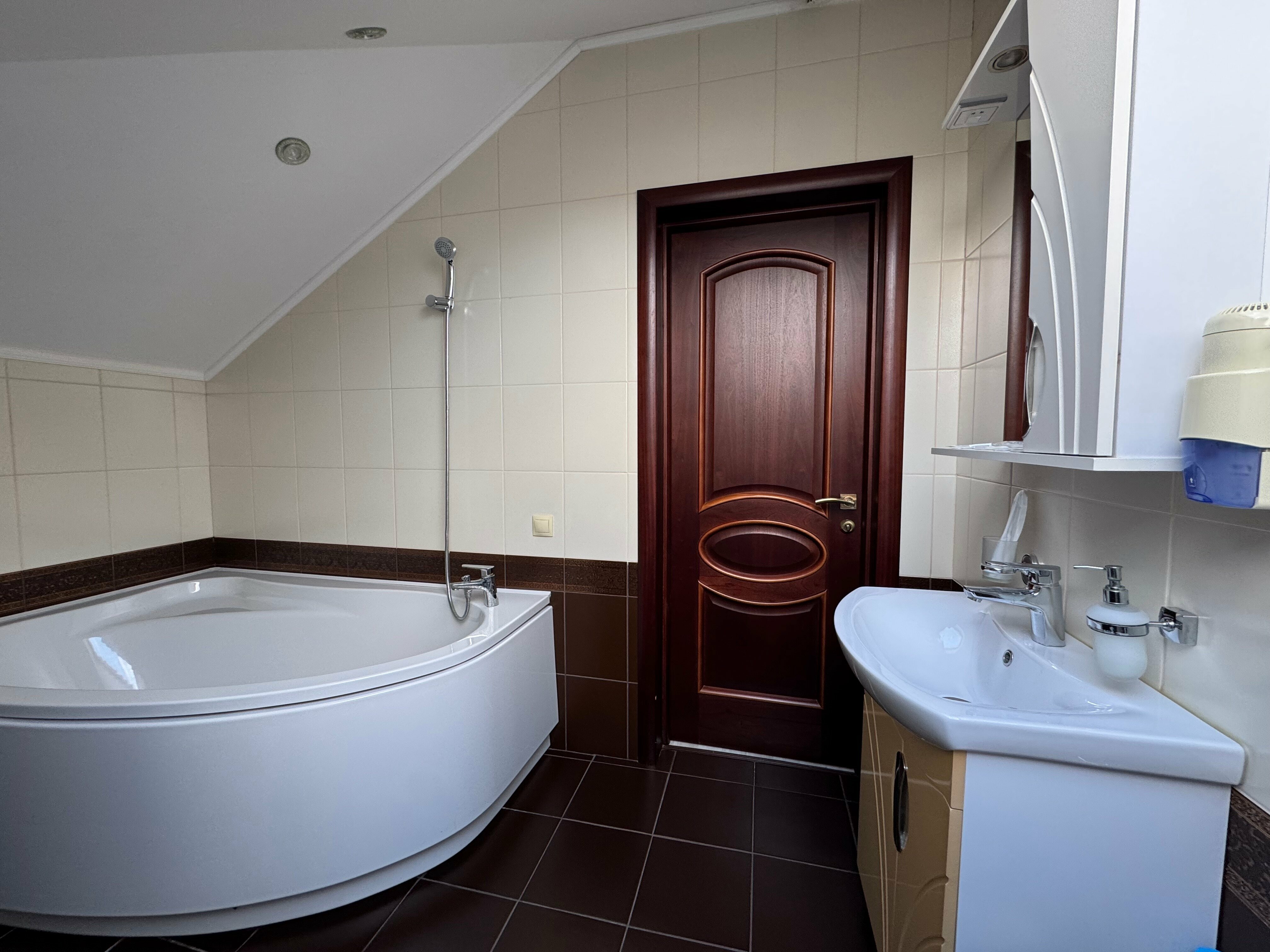 Номер Люкс с  кроватью King-size