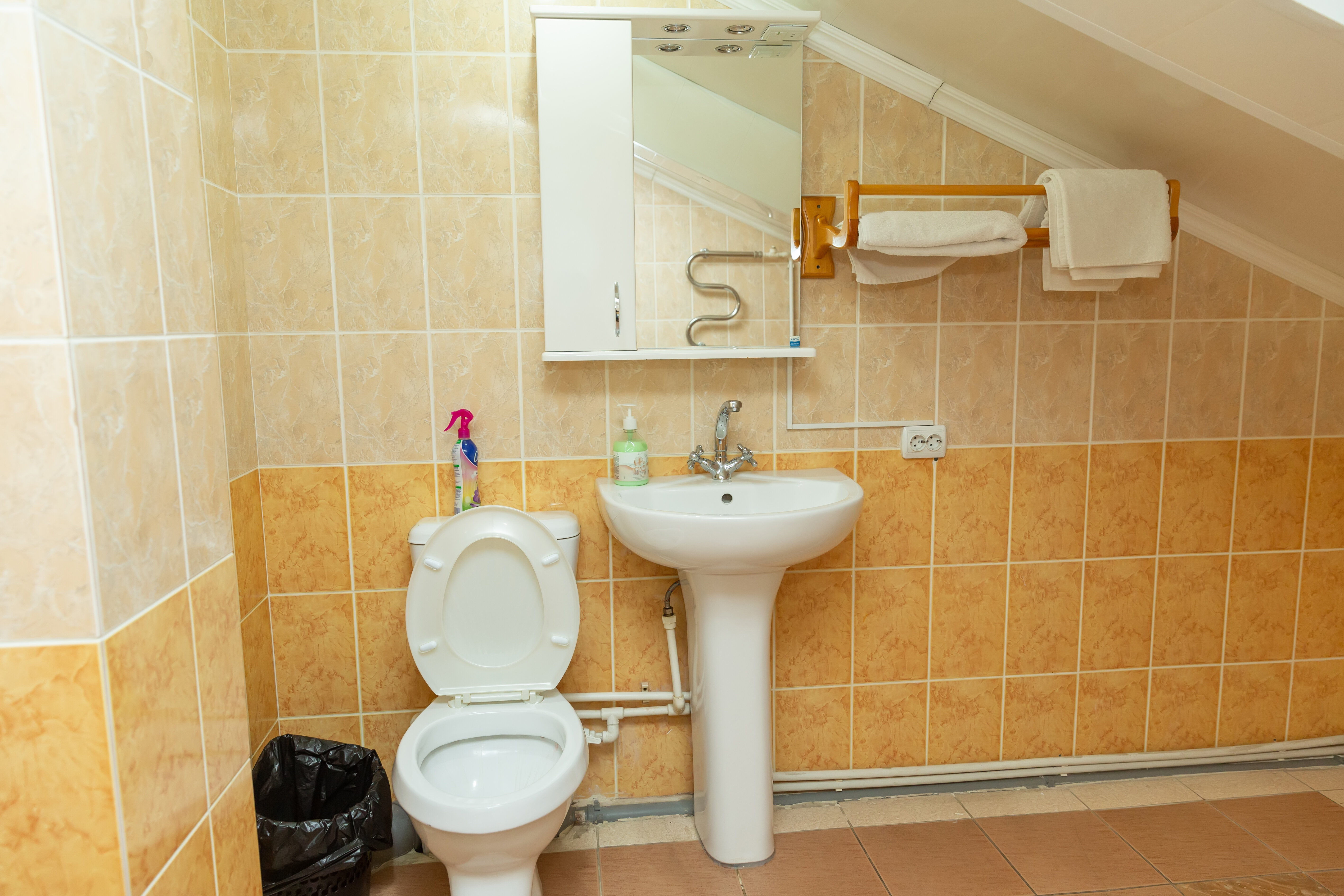 Cемейный номер с собственной ванной комнатой