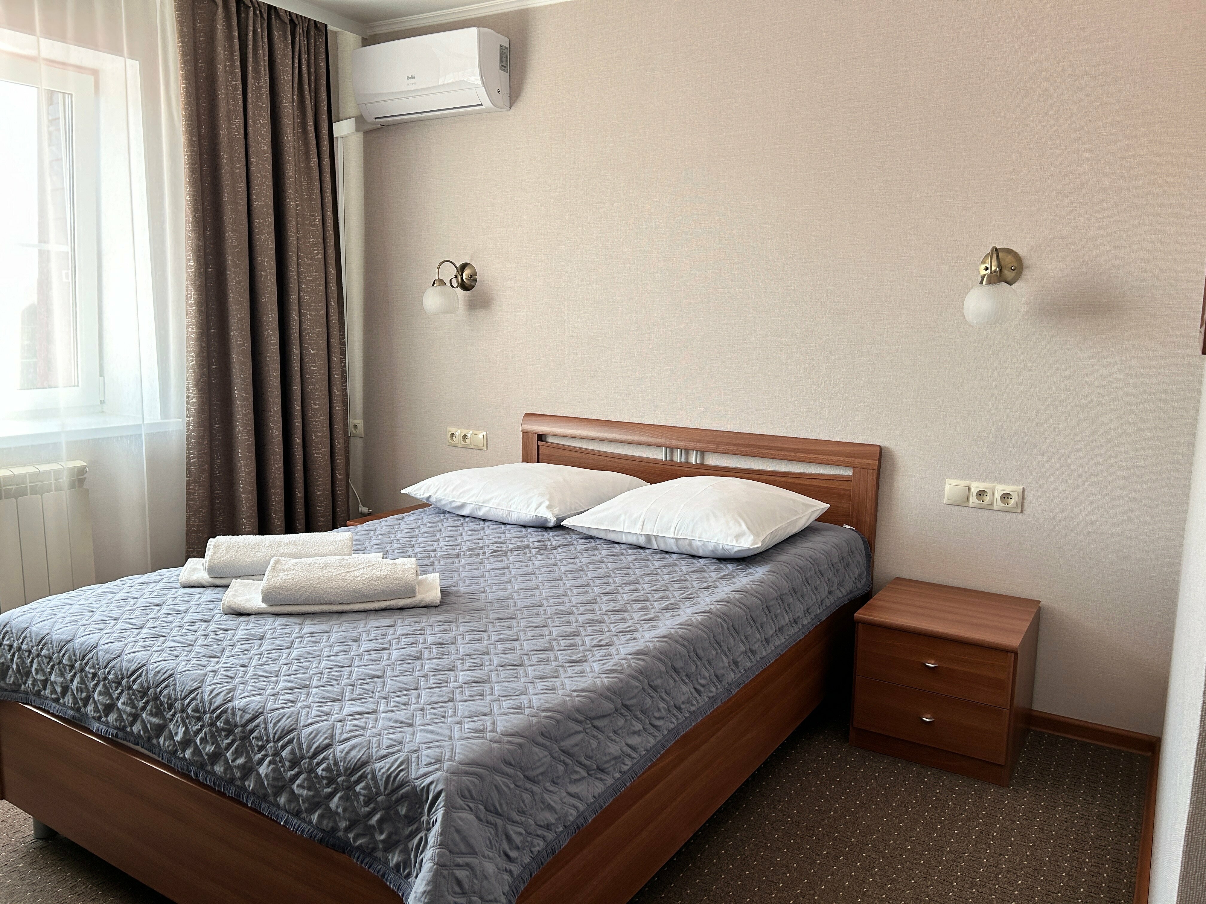 Небольшой двухместный номер с 1 кроватью