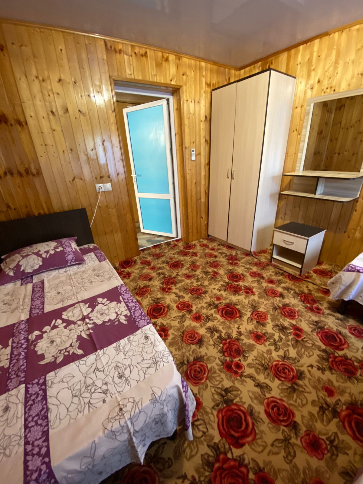 Четырехместный номер эконом-класса