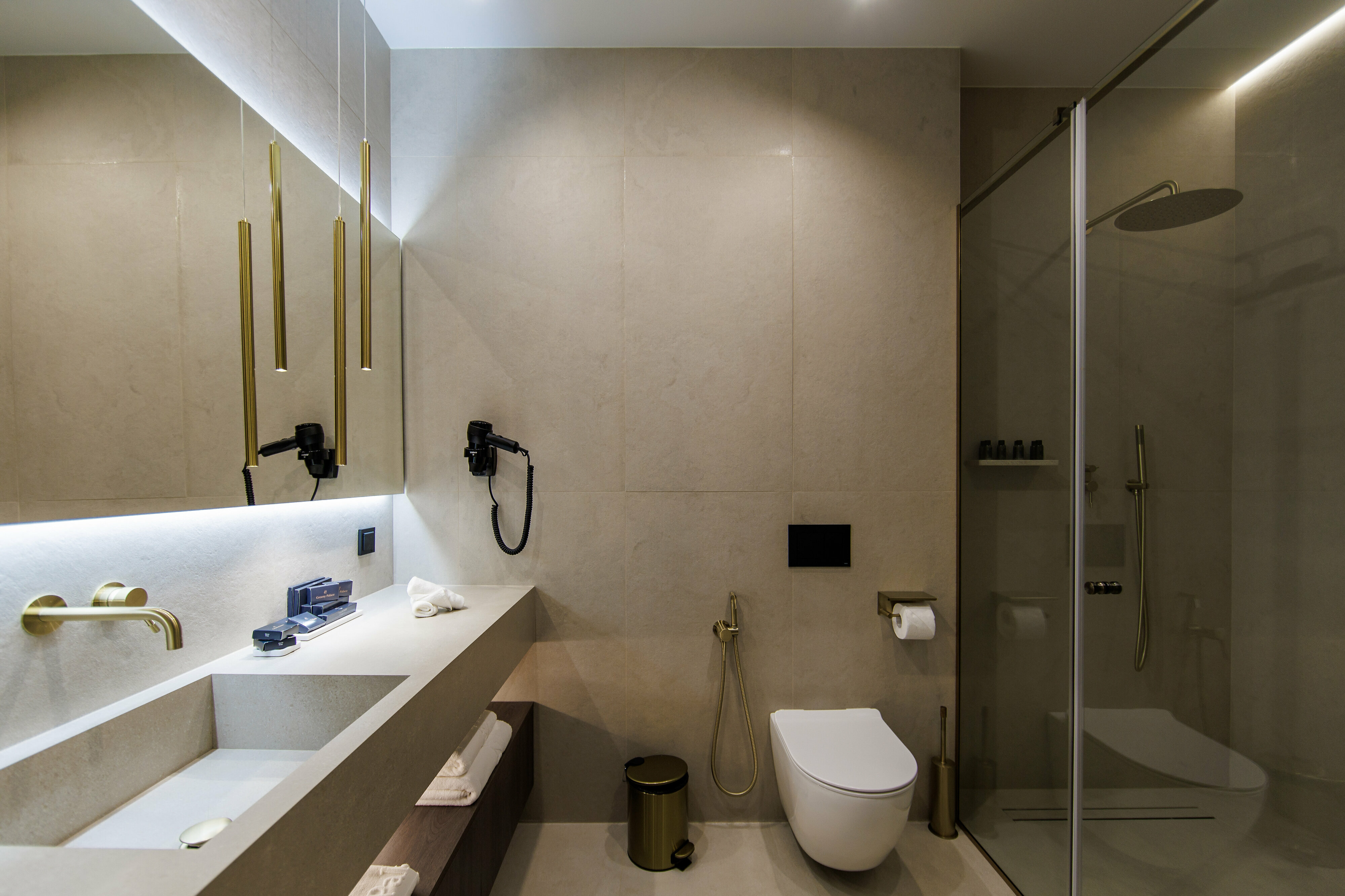 Люкс с кроватью размера «queen-size»