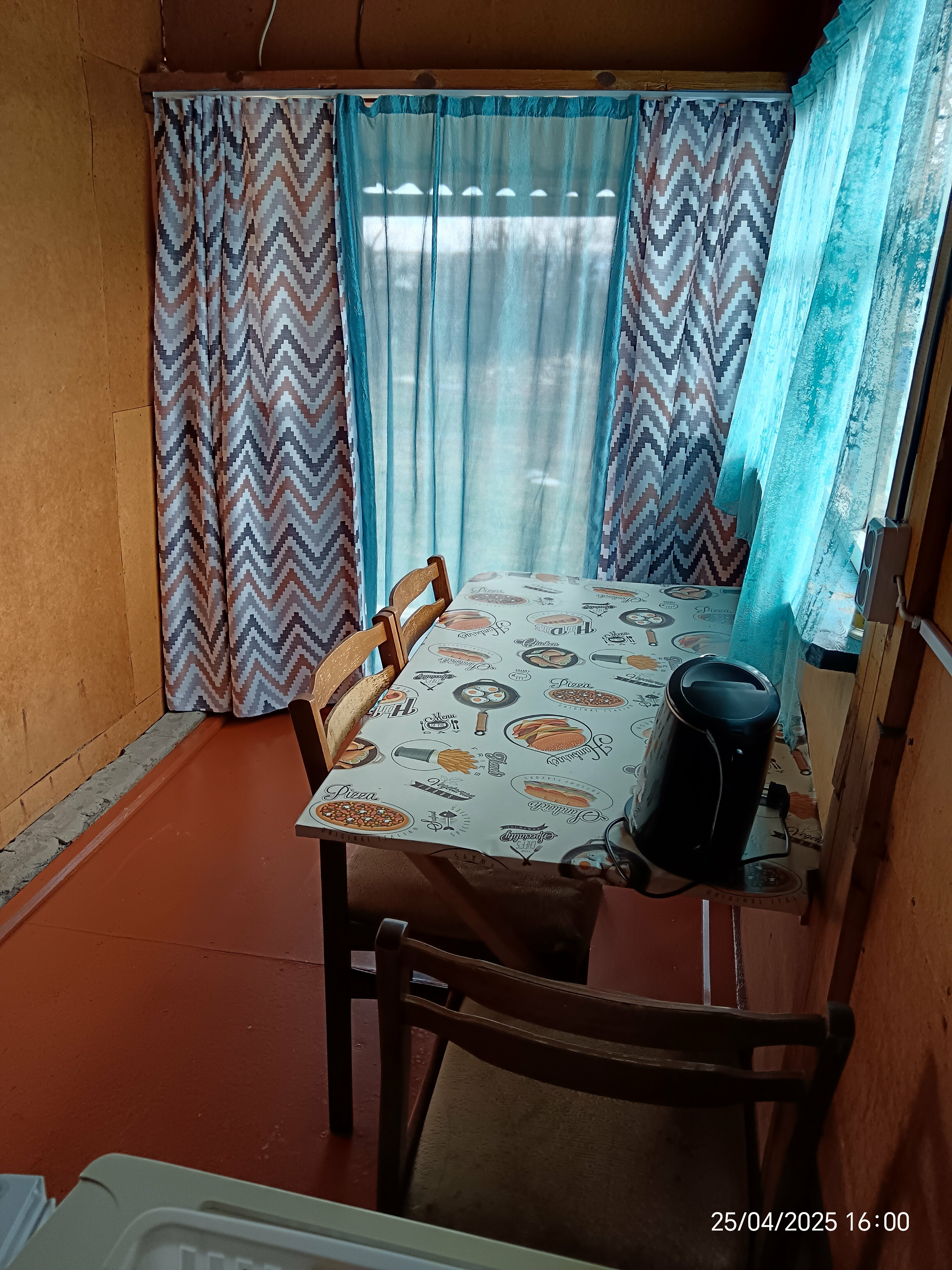 Четырехместный номер с видом на горы