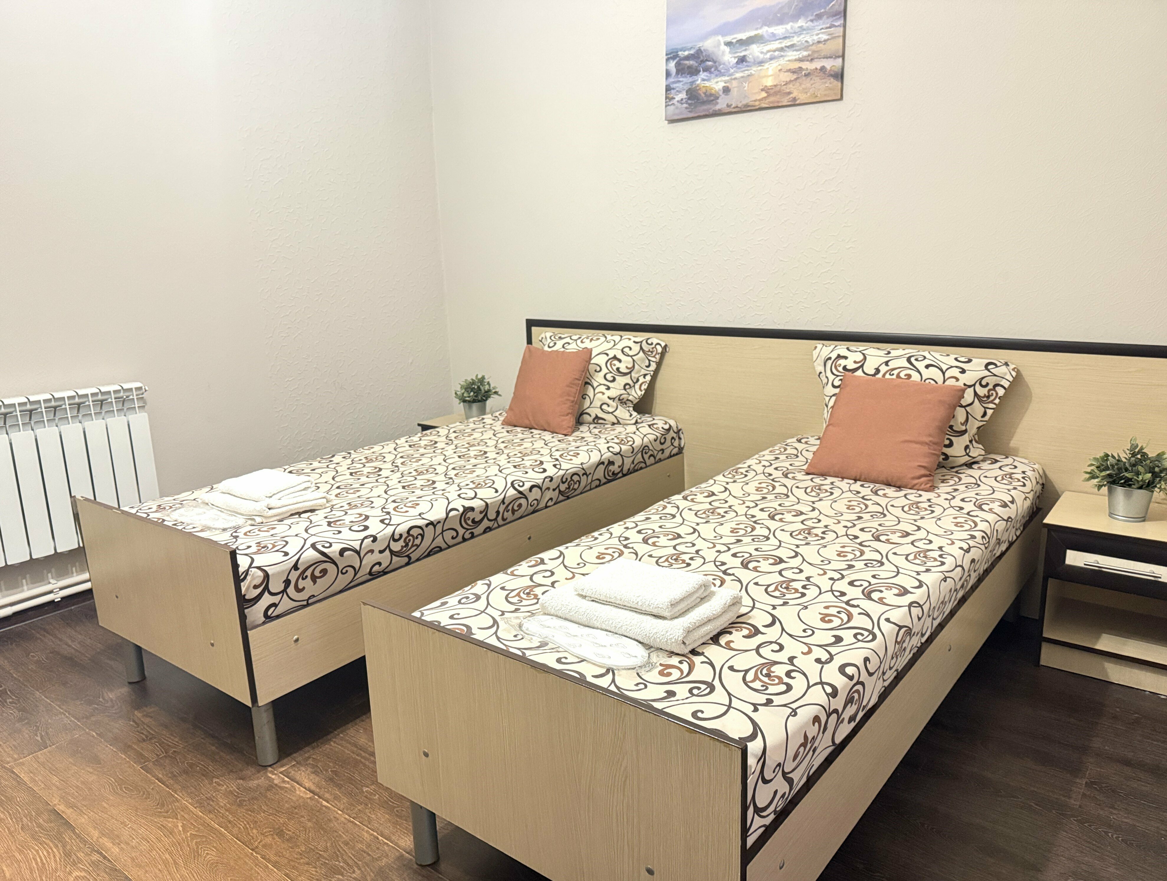 Трехместный стандарт с раздельными кроватями (без окна)