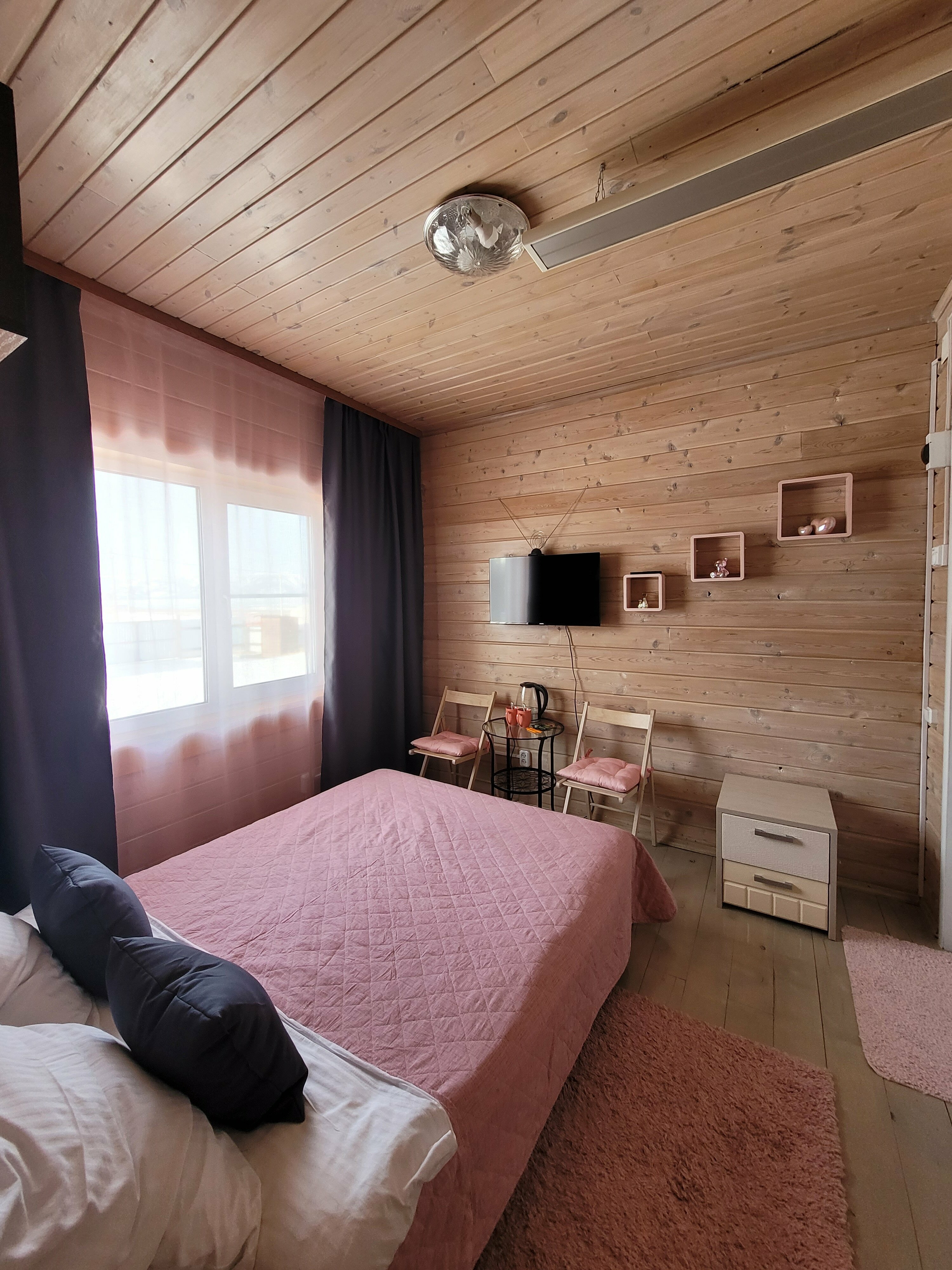 Двухместный номер с 1 кроватью и видом на озеро