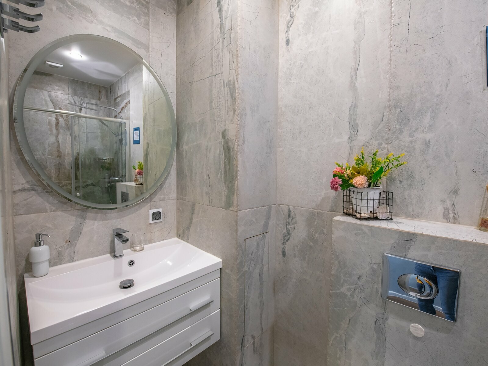 Апартаменты с балконом