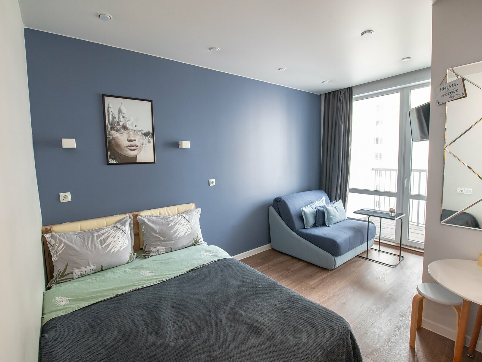 Трехместный номер с балконом