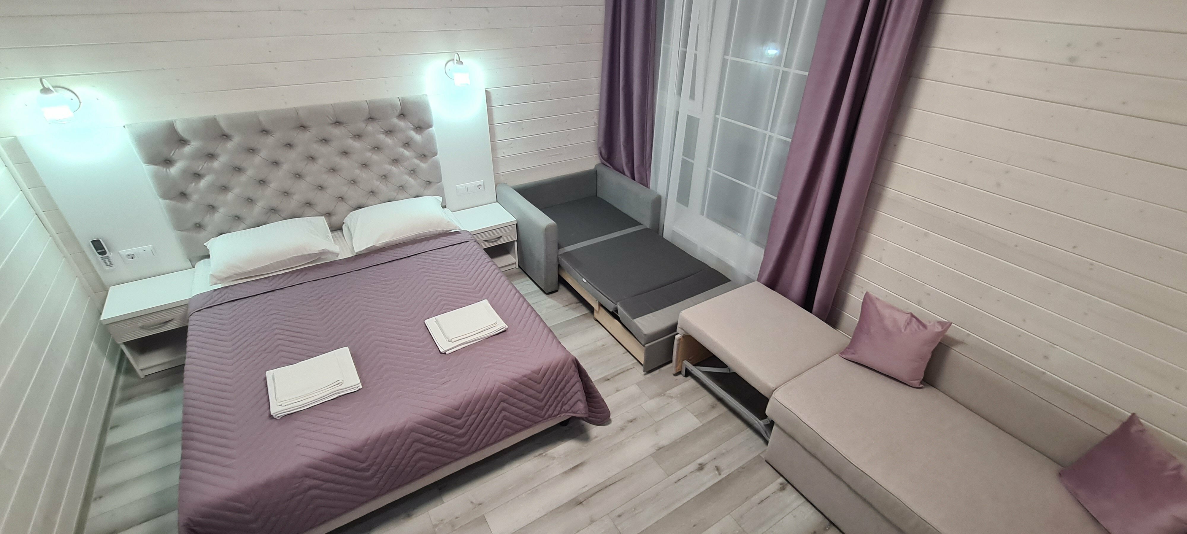 ДВУХМЕСТНЫЙ НОМЕР С ДВУМЯ ДОП.МЕСТАМИ