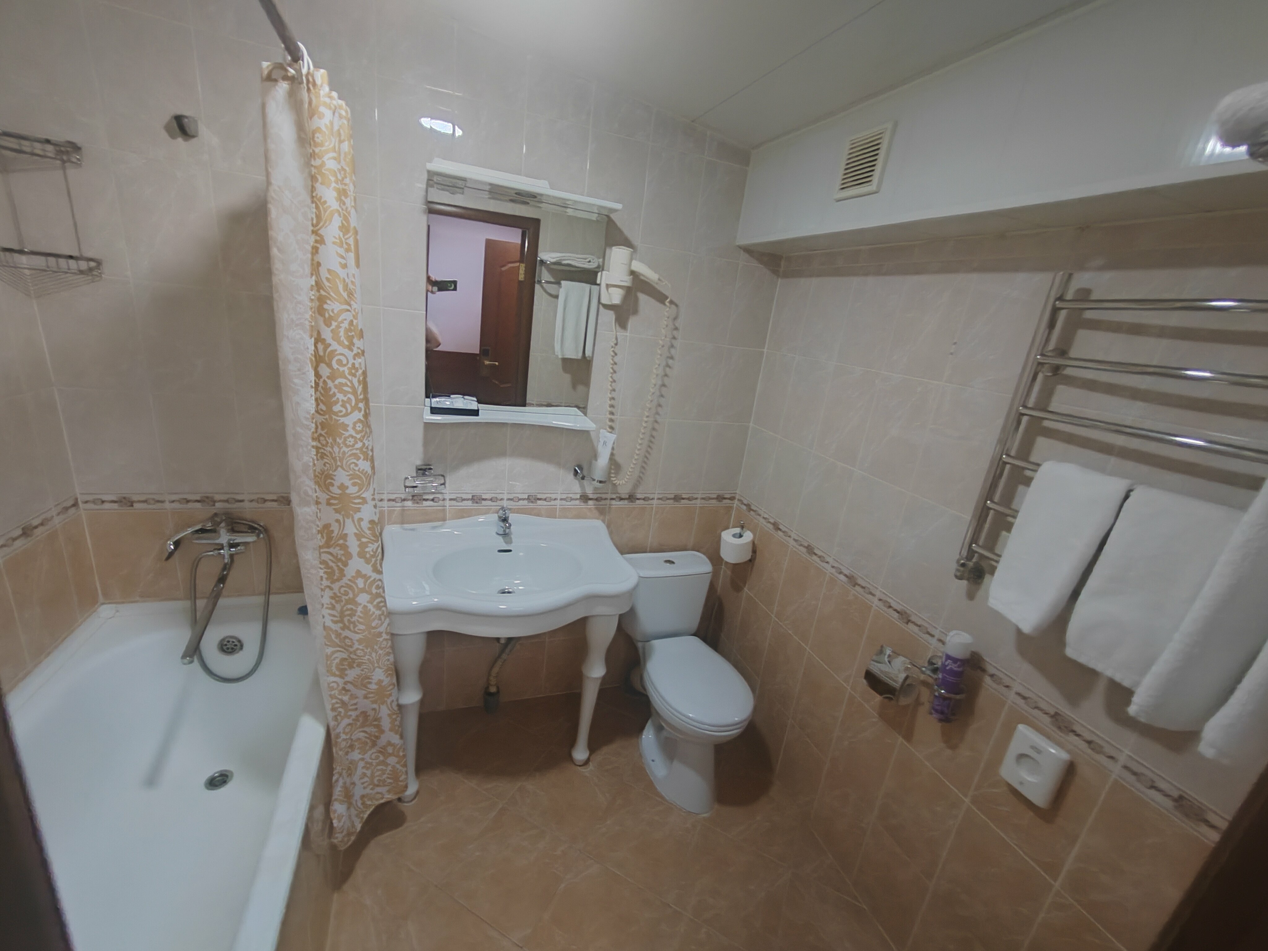 Большой двухместный номер с 1 кроватью