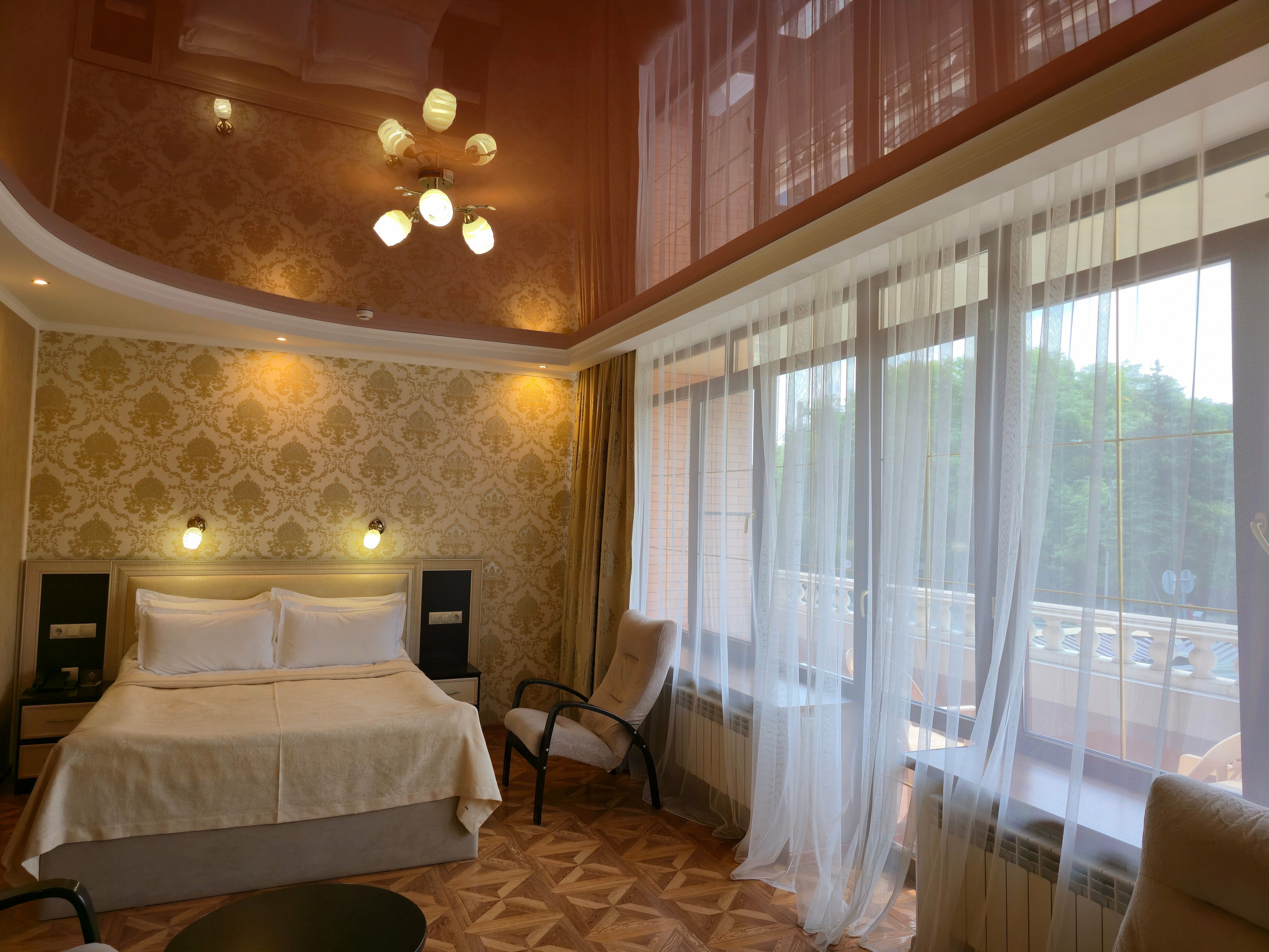 Улучшенный трехместный номер