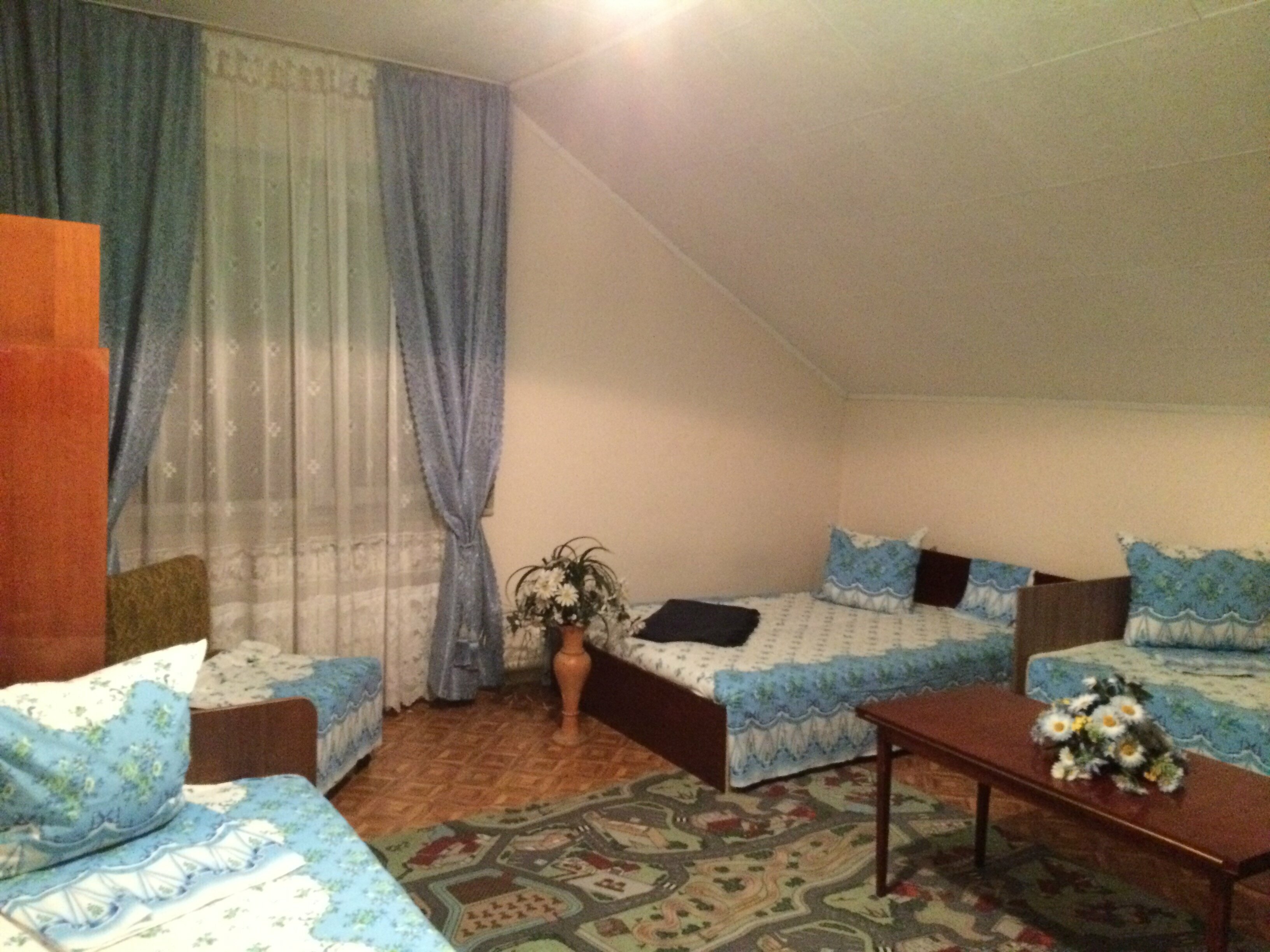 Четырехместный номер эконом-класса