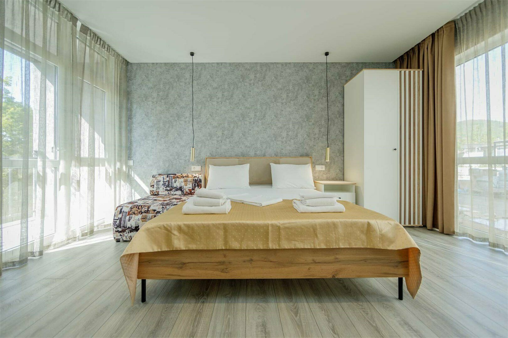 Стандарт с балконом