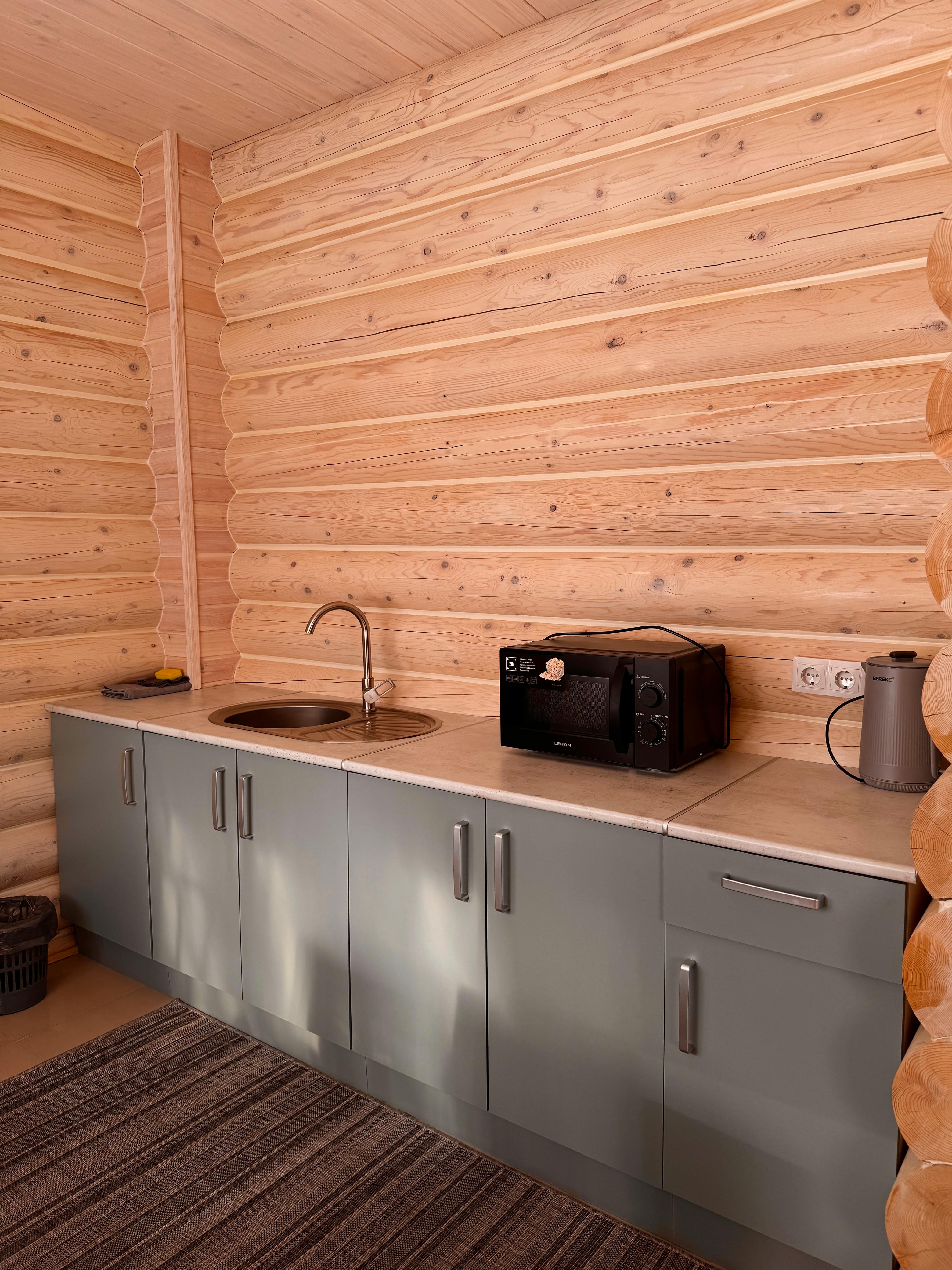 Средний дом