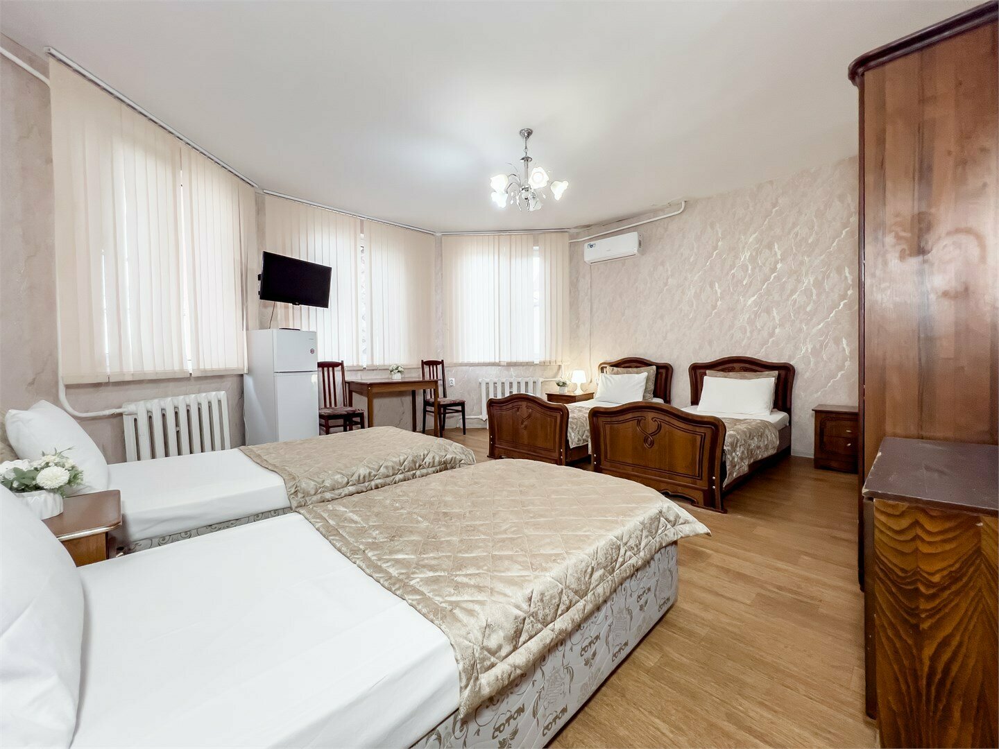 Четырехместный