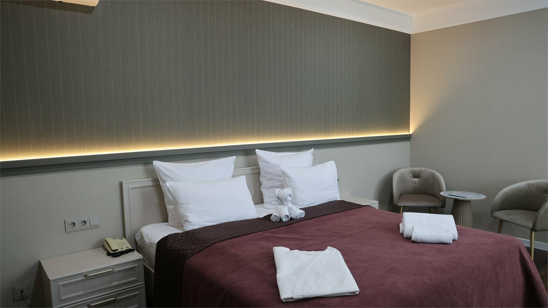 Одноместный однокомнатный номер (одна двухспальная кровать)