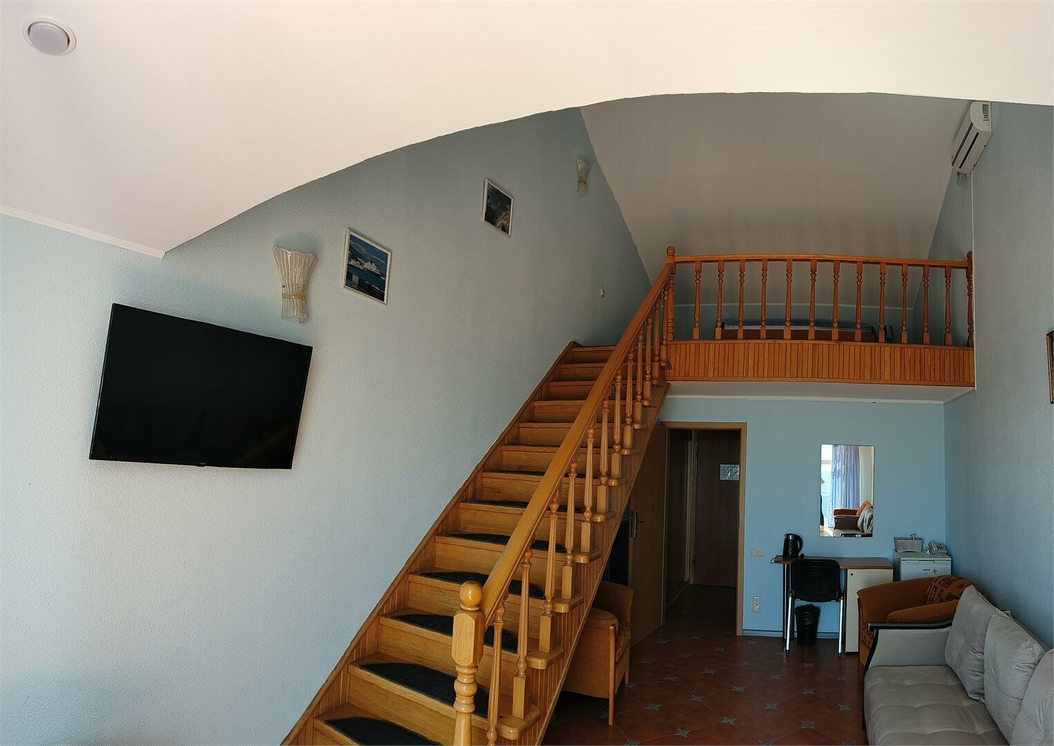 Полулюкс 2х-уровневый с балконом (1 корпус)