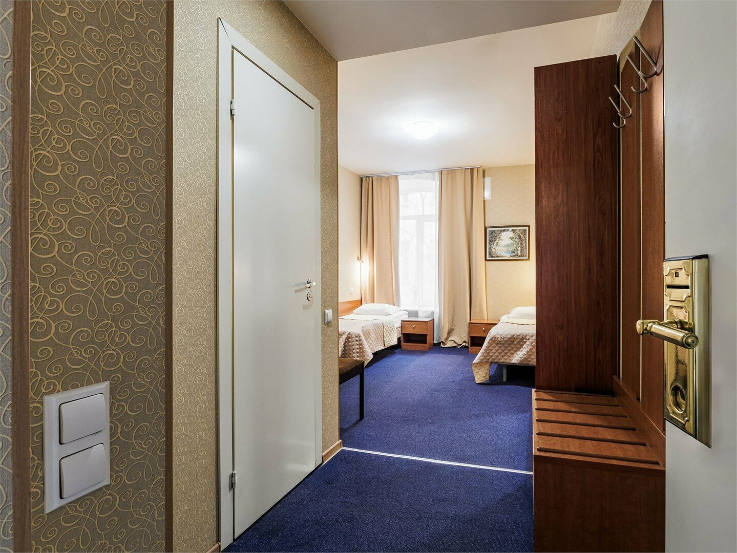 Стандартная комната с двумя кроватями