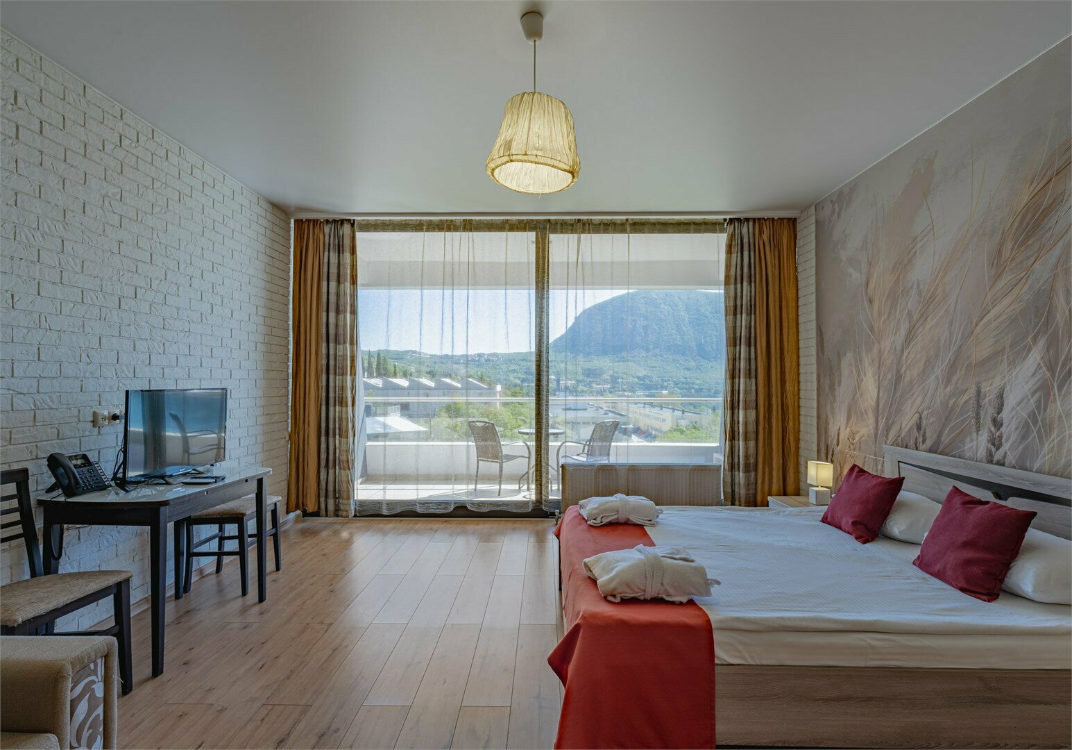 Апартаменты с видом на горы