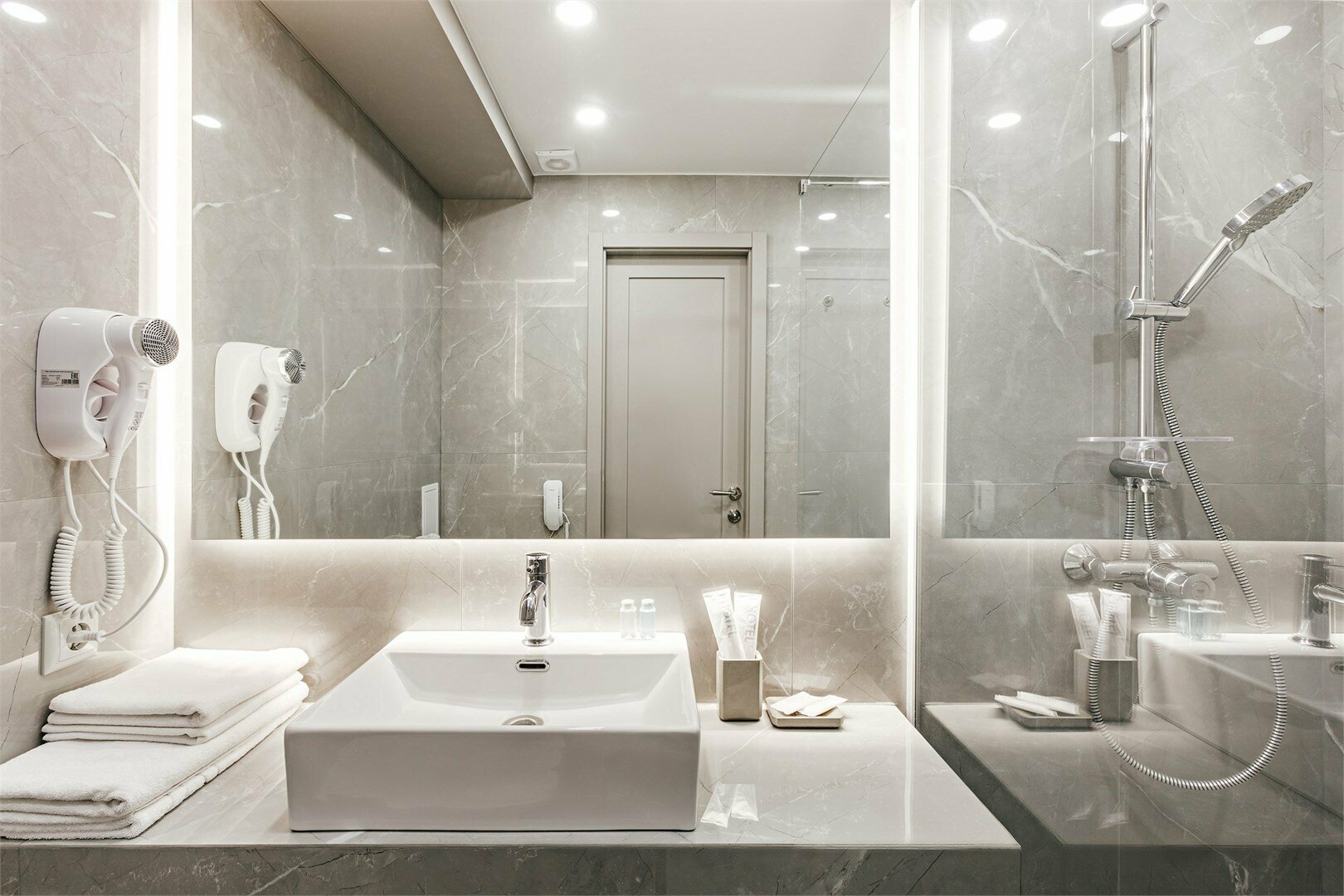 Двухместный номер Делюкс с 1 кроватью и балконом