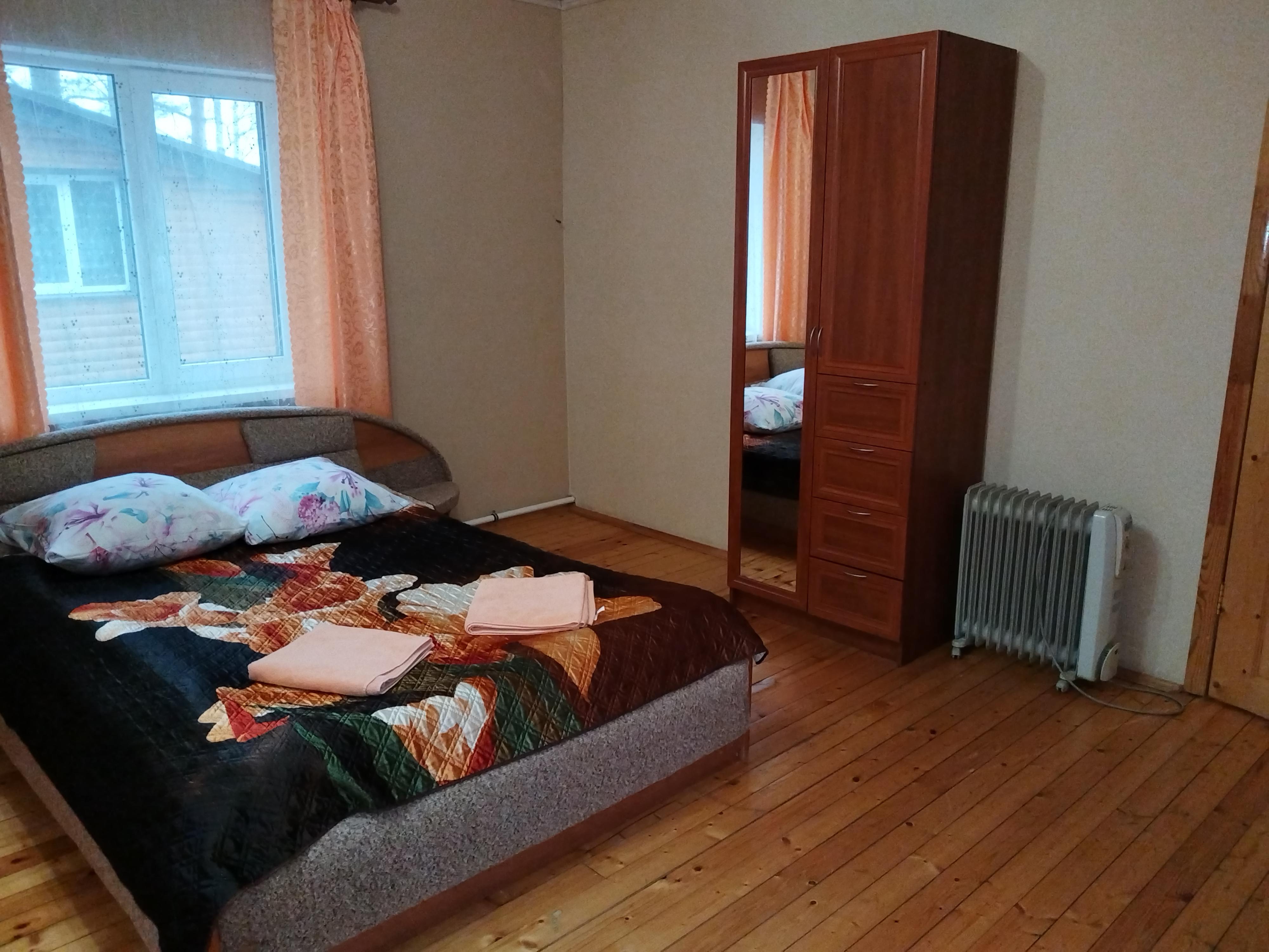 Дом с балконом