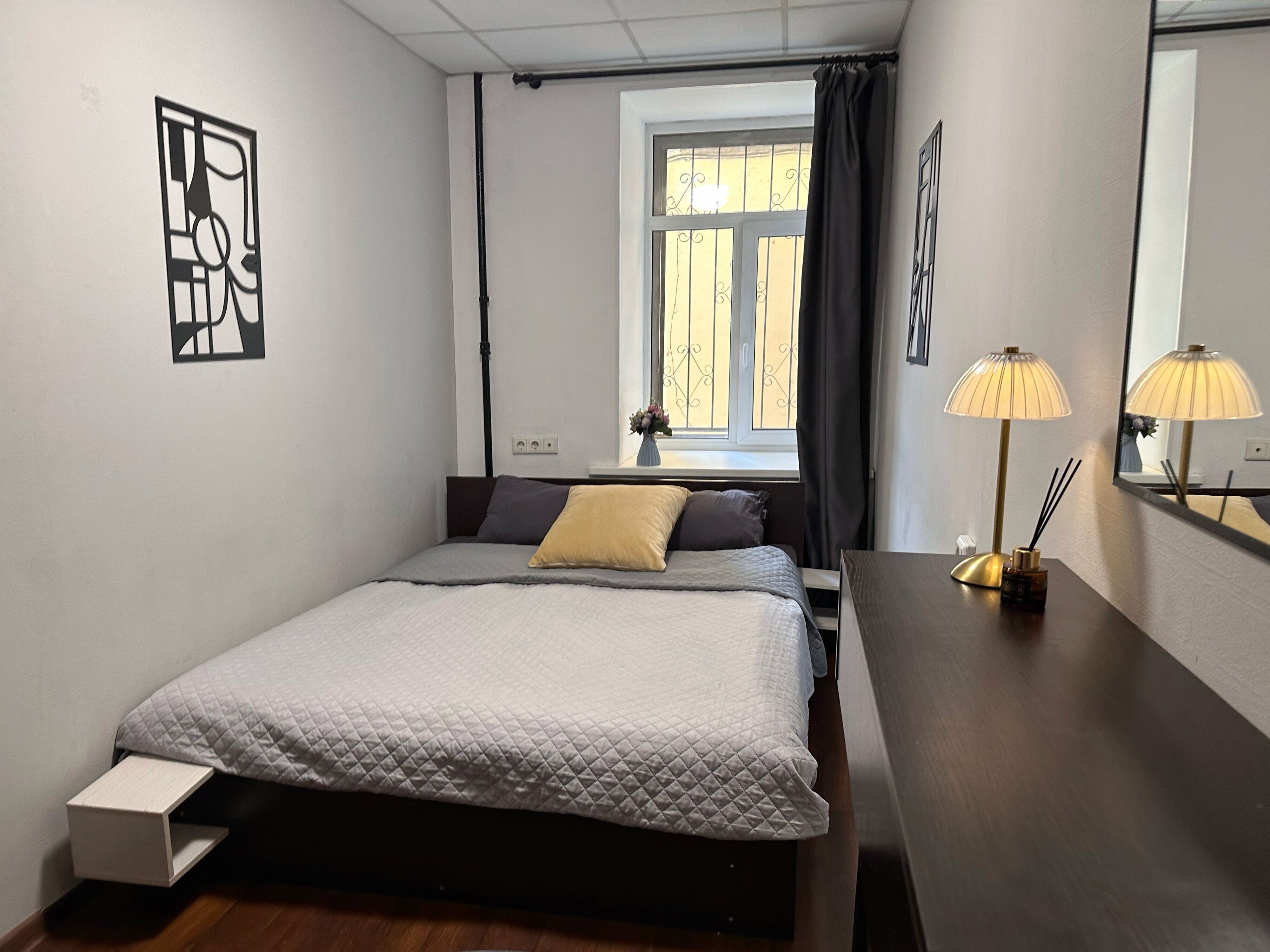 Двухместный номер с 1 кроватью и общей ванной комнатой