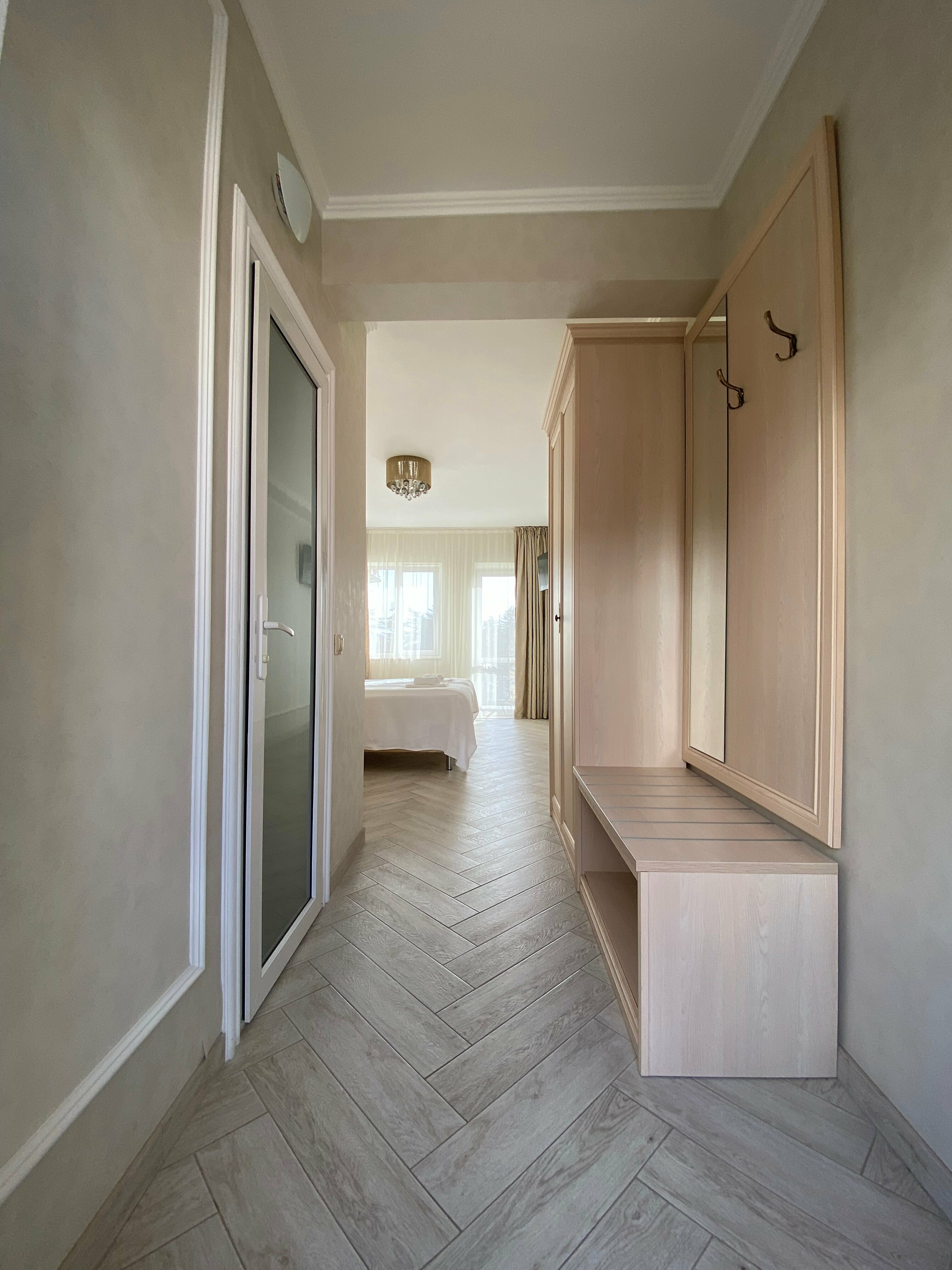 Трехместный номер с балконом