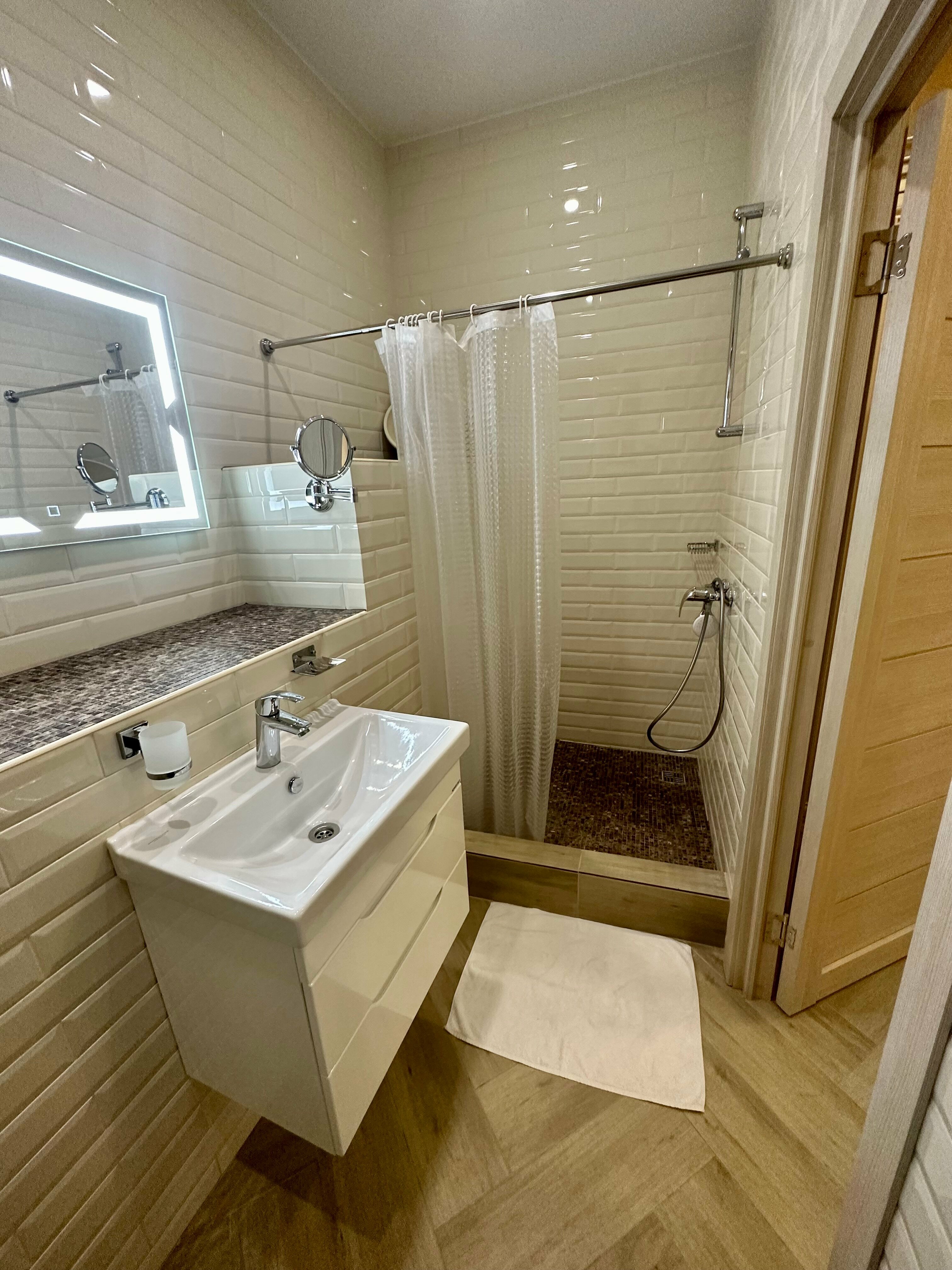 Двухместный номер с 1 кроватью и видом на бассейн