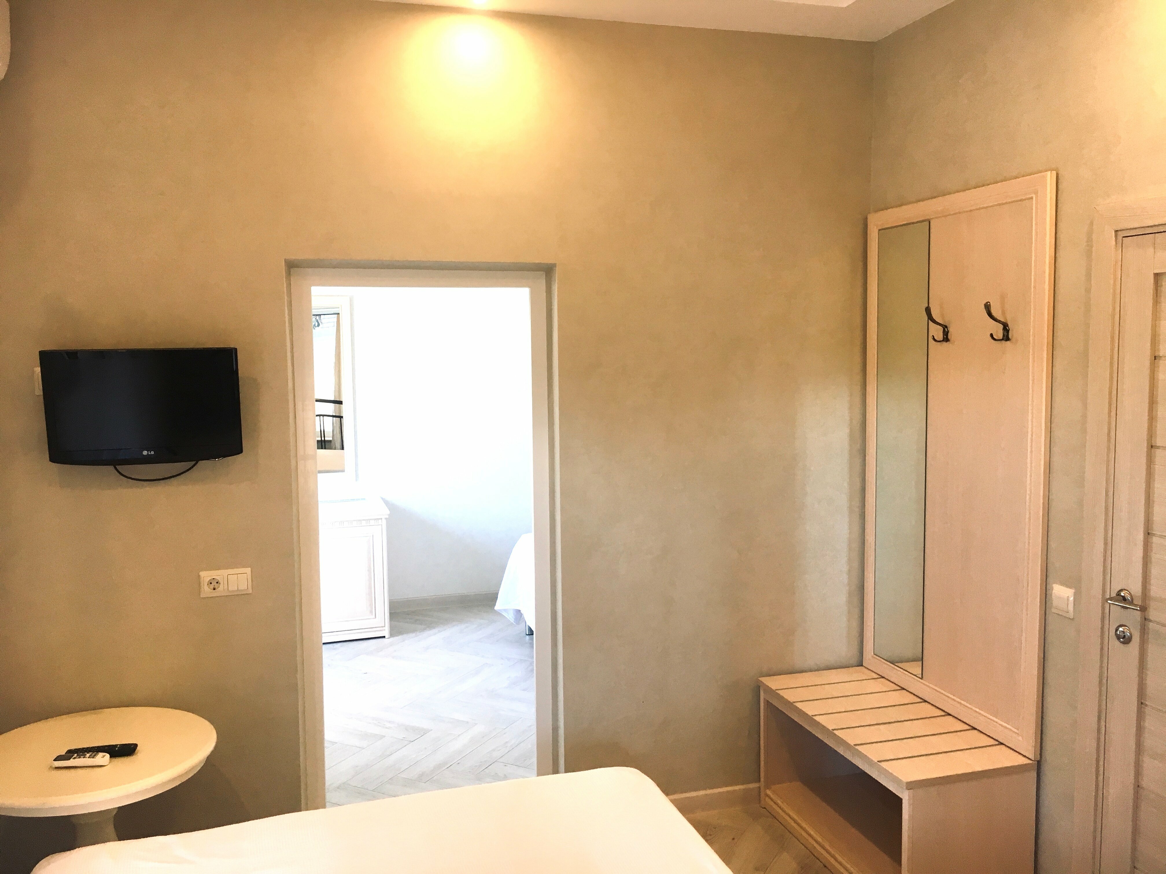 Люкс с видом на бассейн