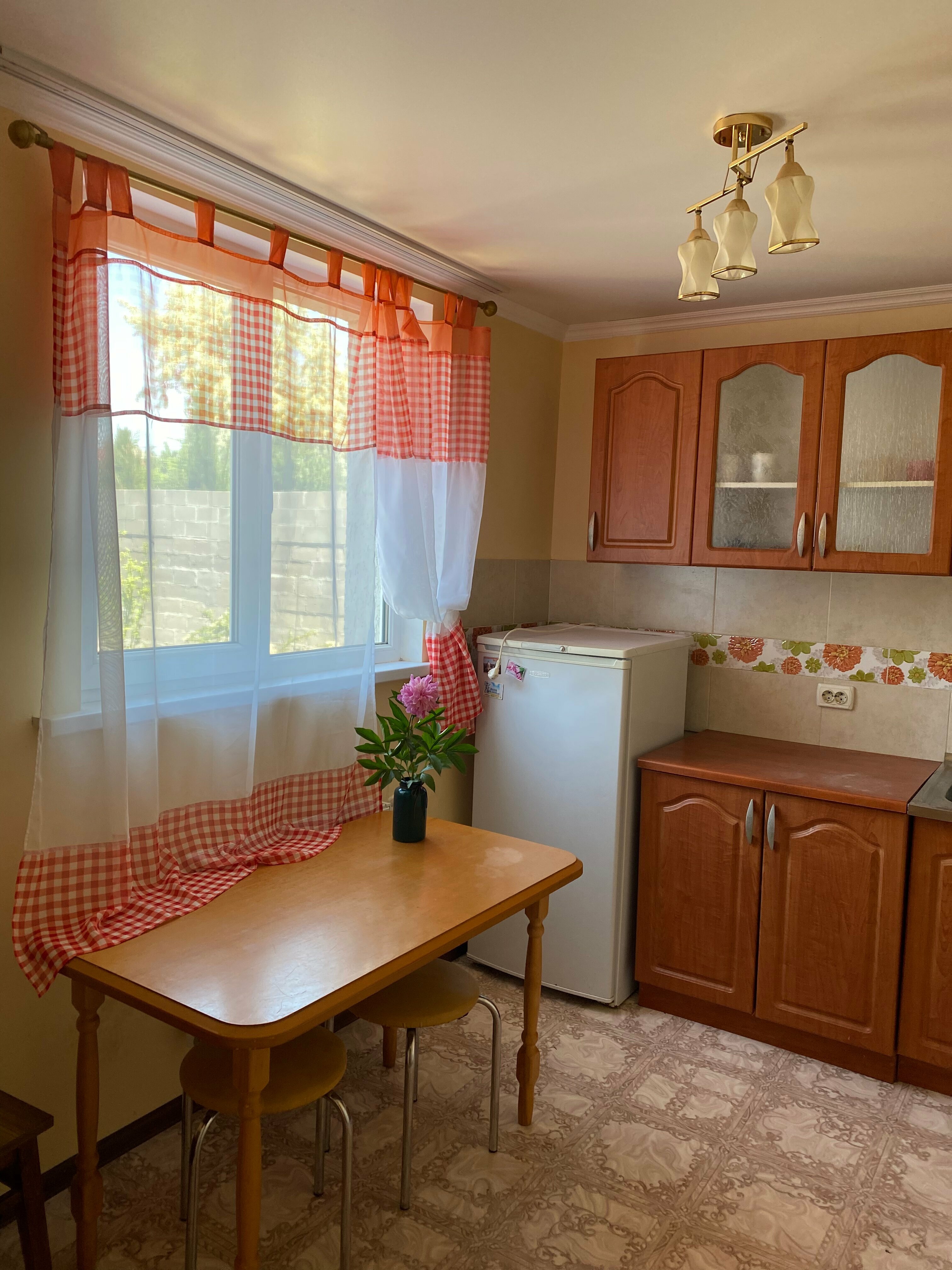 Семейный номер с боковым видом на море