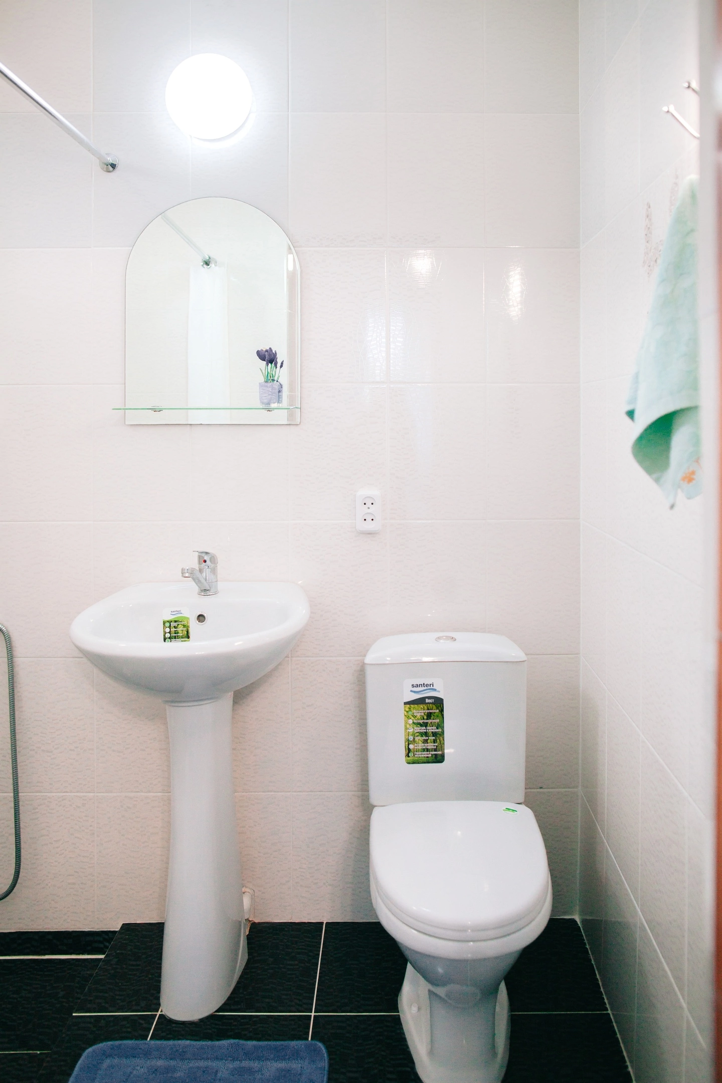 Трехместный номер «Комфорт» с душем